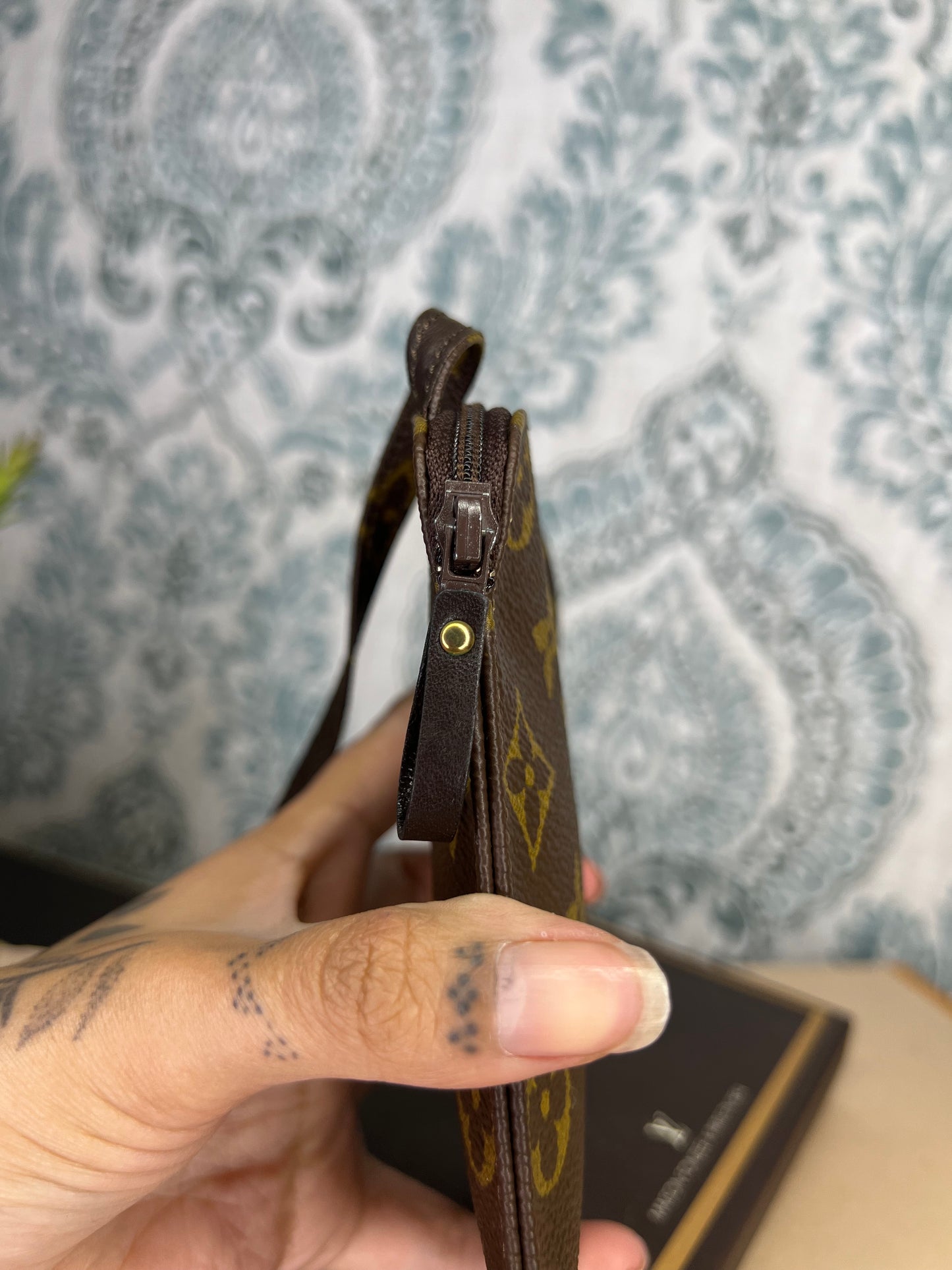 Louis Vuitton Pochette Secret