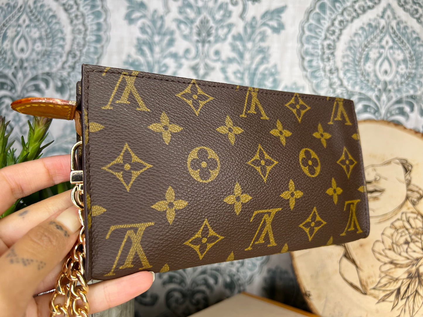Louis Vuitton Bucket GM Pouch