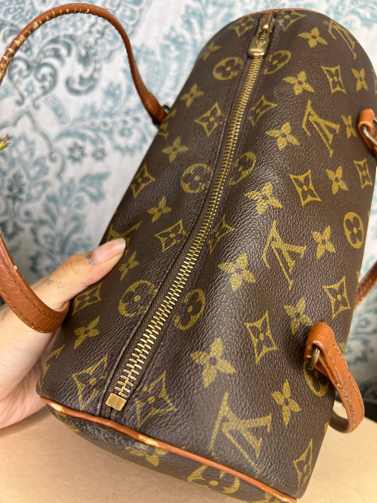 Louis Vuitton Papillon 26
