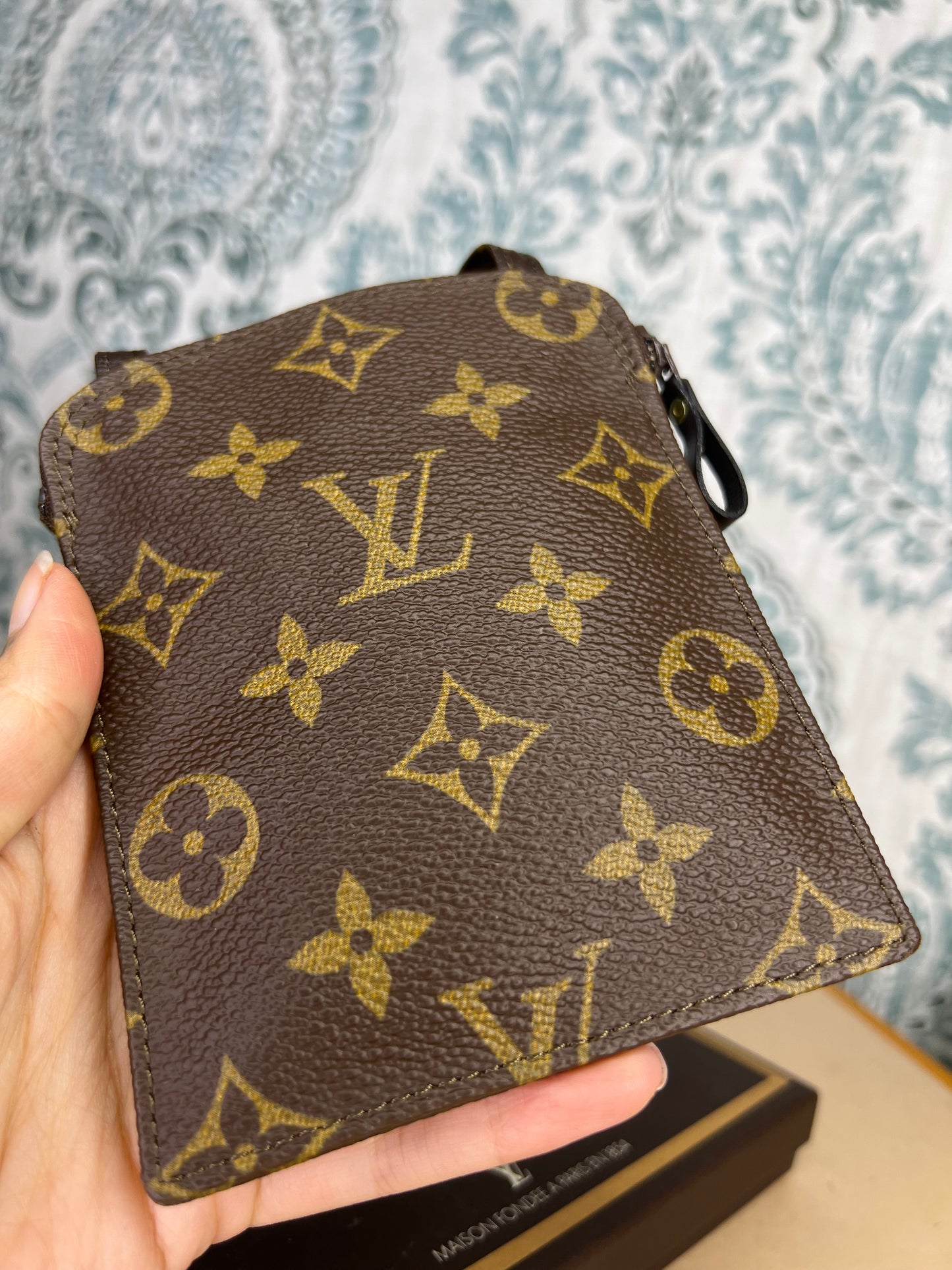Louis Vuitton Pochette Secret