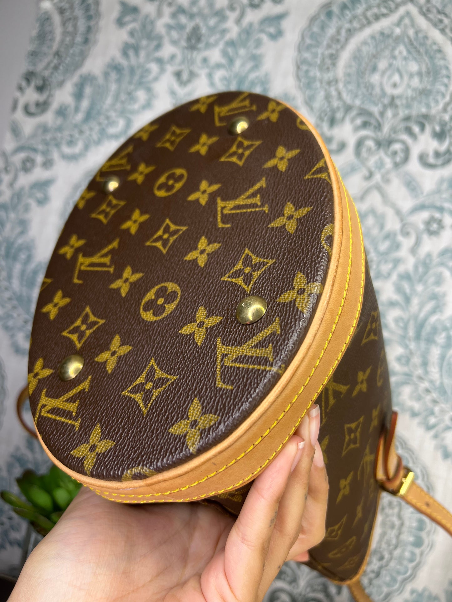 Louis Vuitton Bucket PM