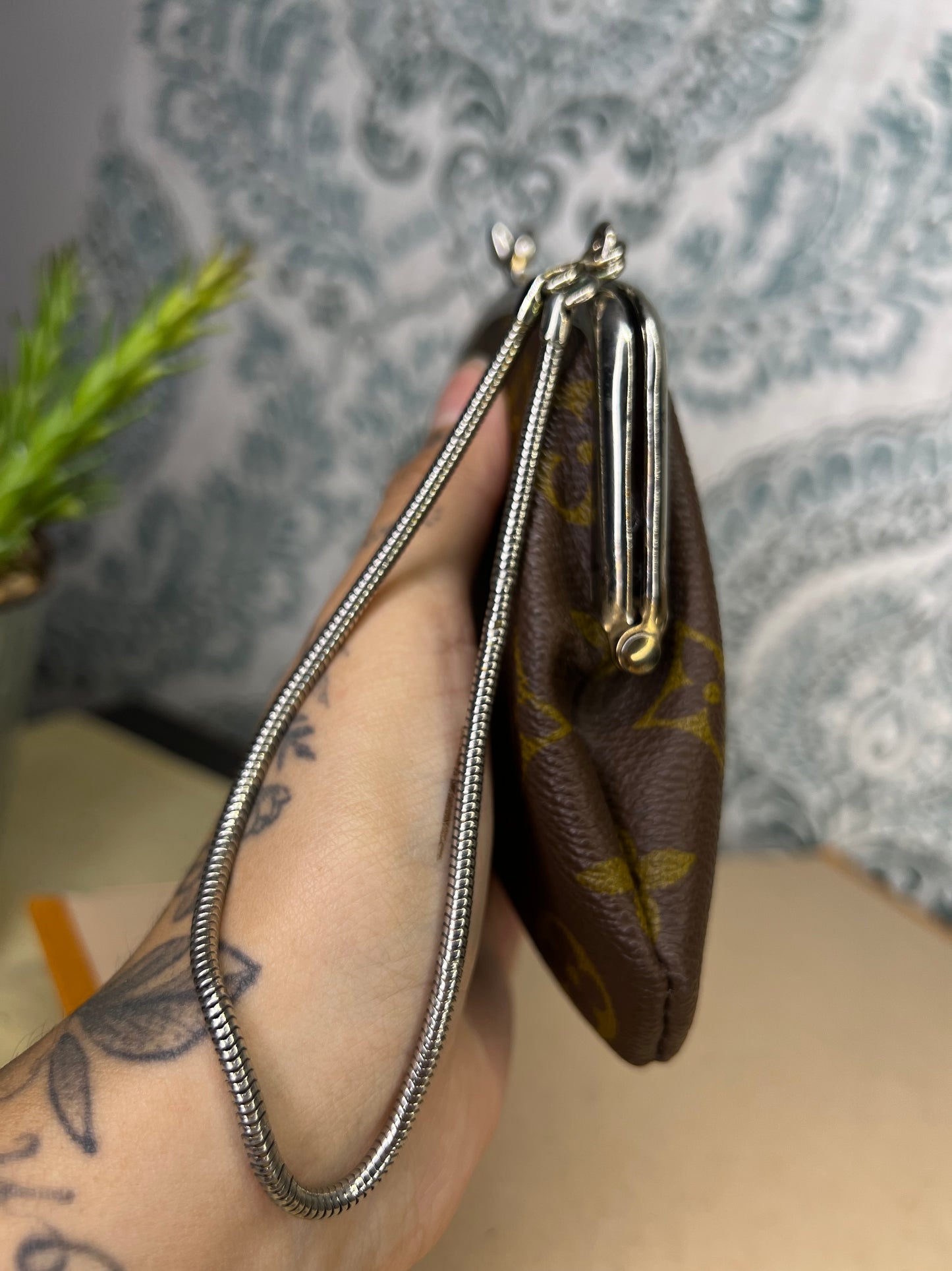 Louis Vuitton French Company Kisslock Pouch