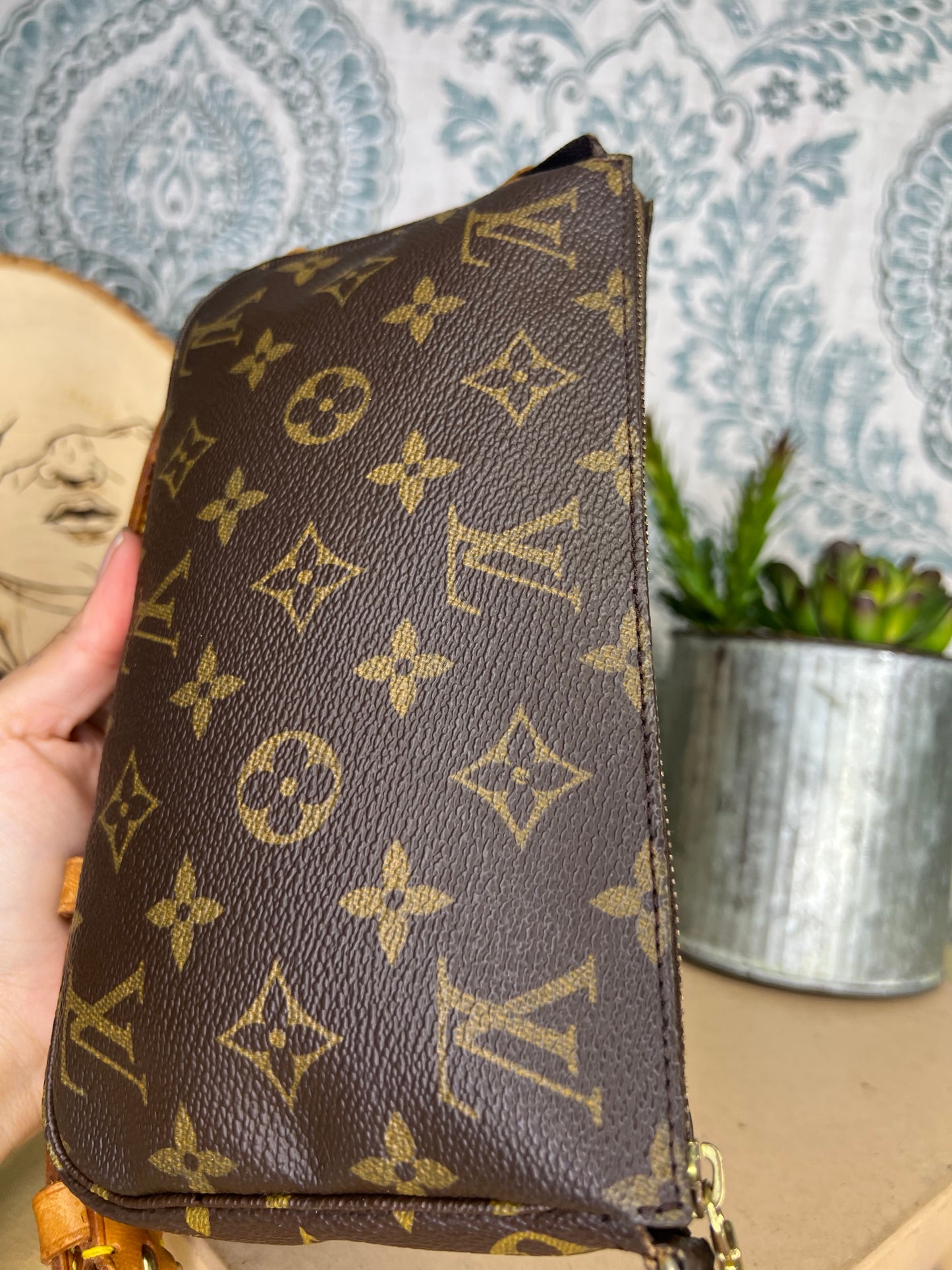 Pochette Accessories Crossbody