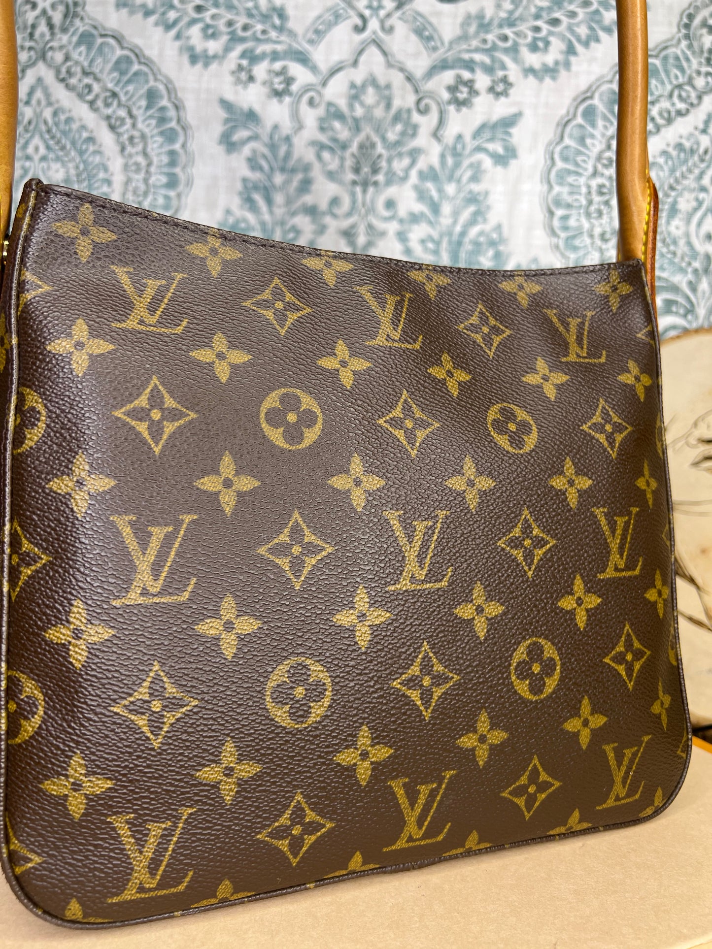 Louis Vuitton Looping MM