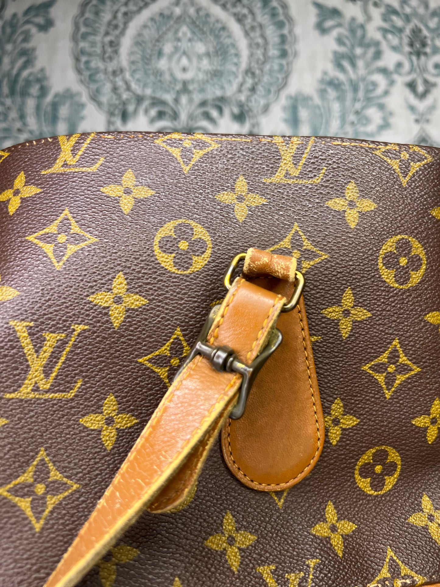 Louis Vuitton French Company Bucket GM