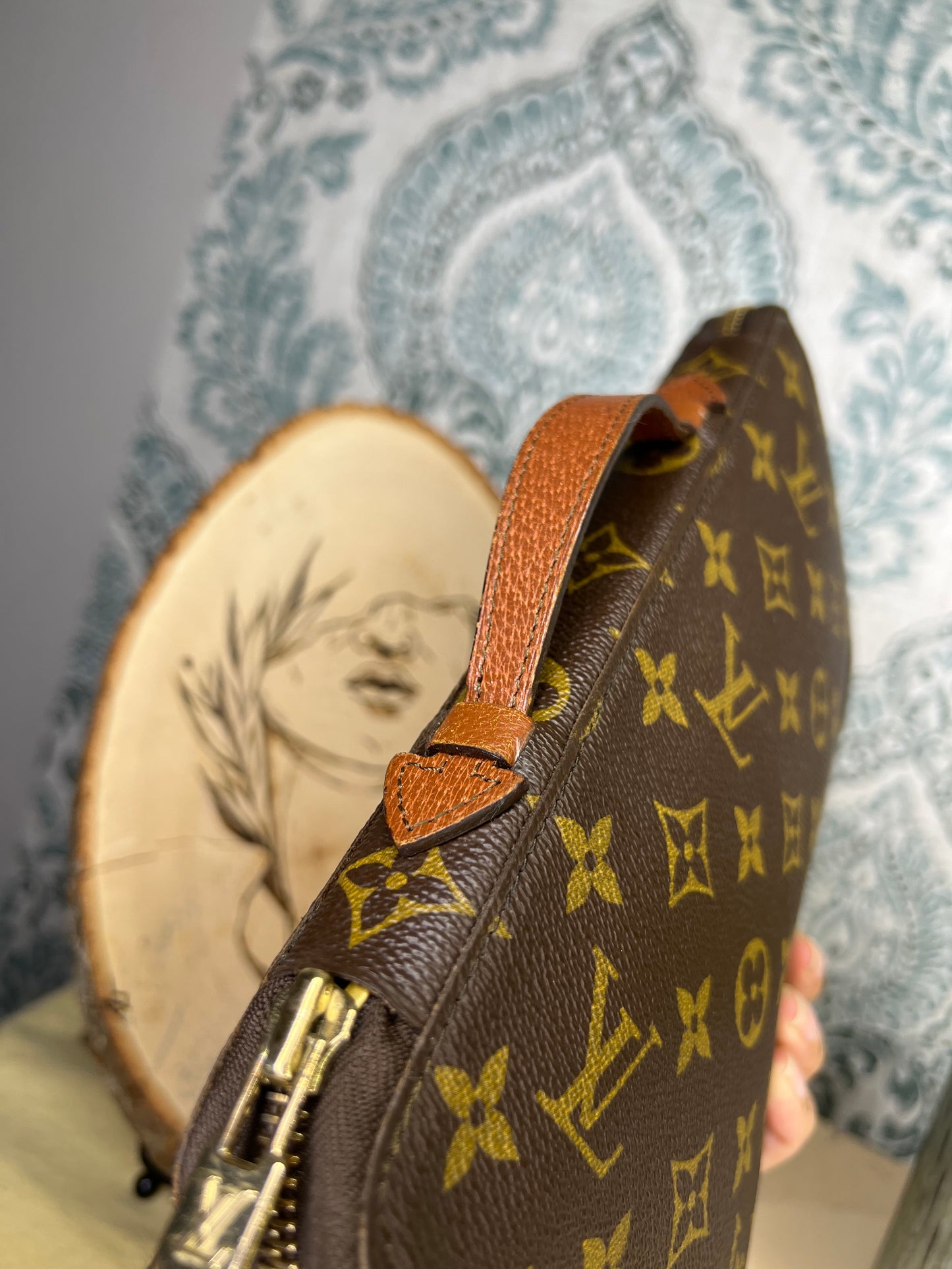 Escapade Travel Organizer Wallet