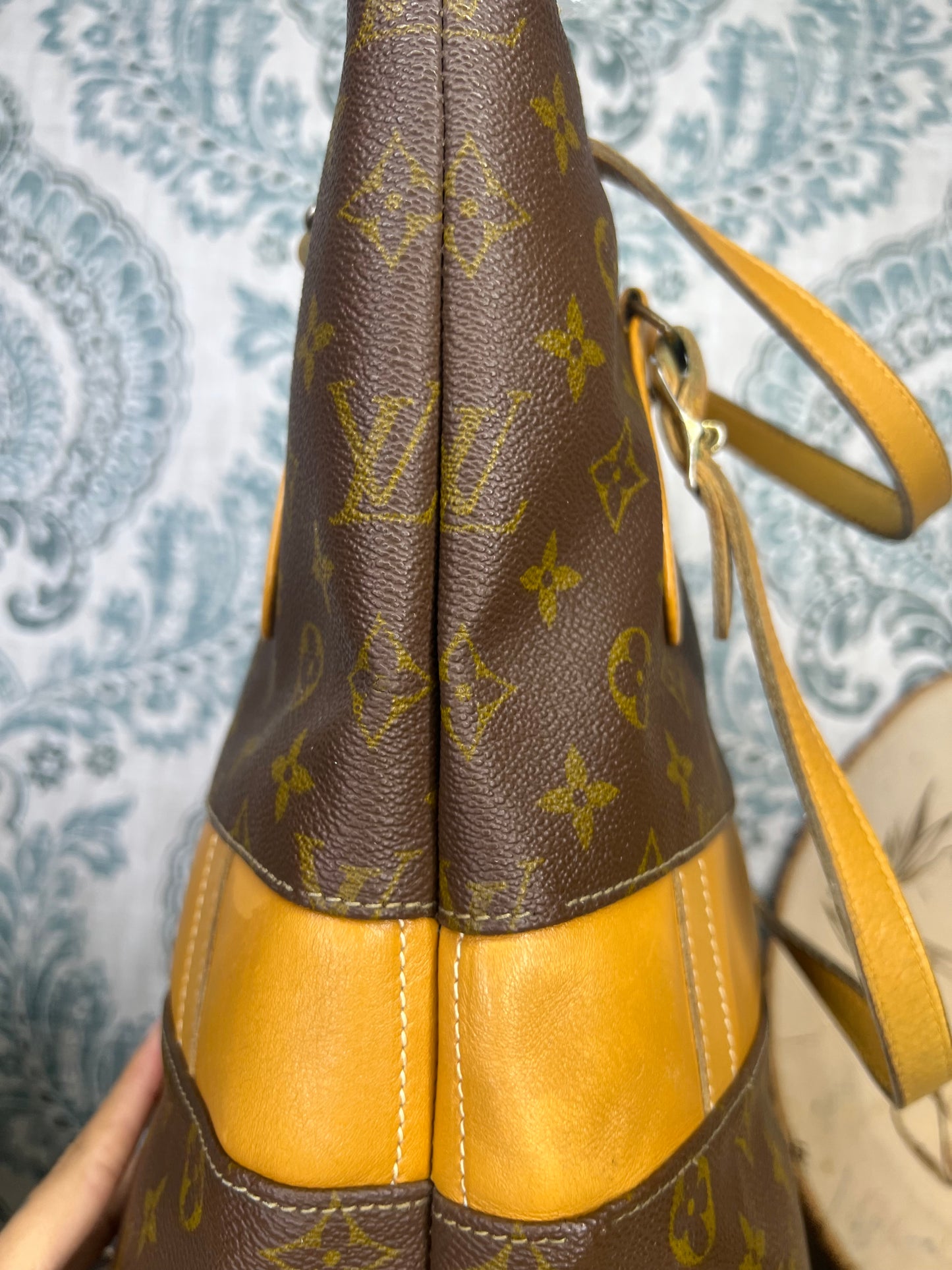 Louis Vuitton French Company Bucket GM