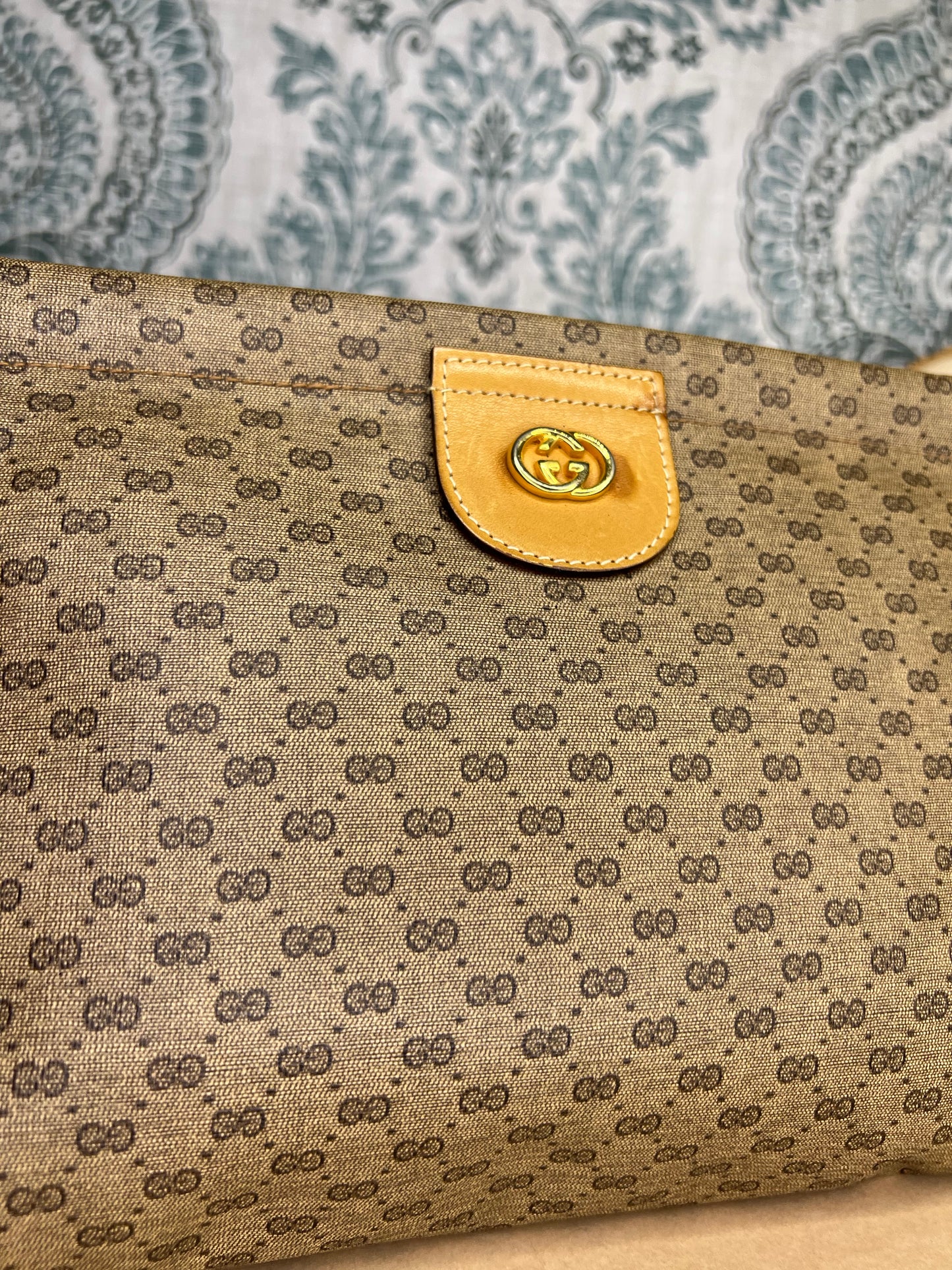 Micro Gucci Tan Vintage Crossbody