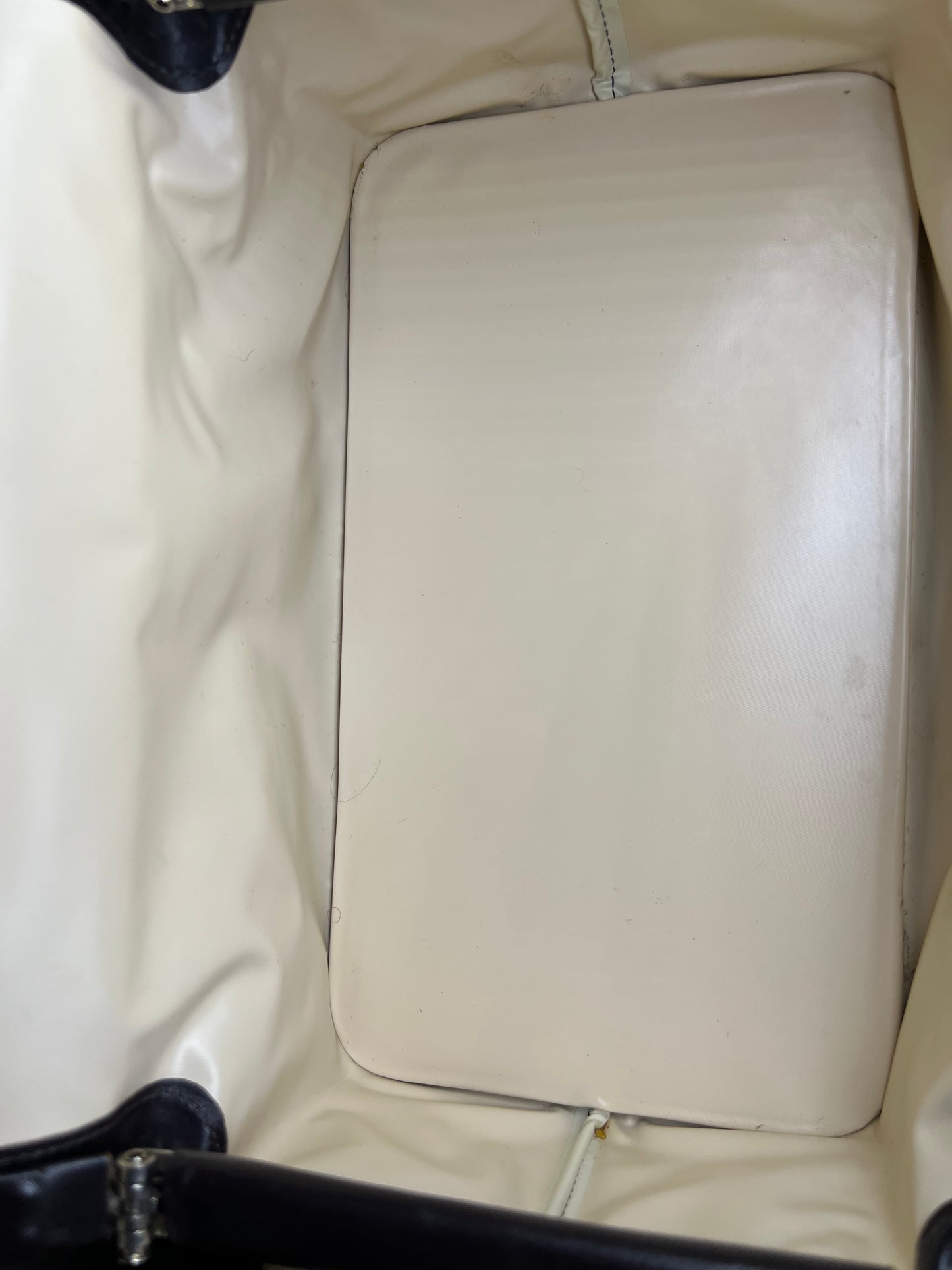 Louis Vuitton Toiletry / Dopp Kit