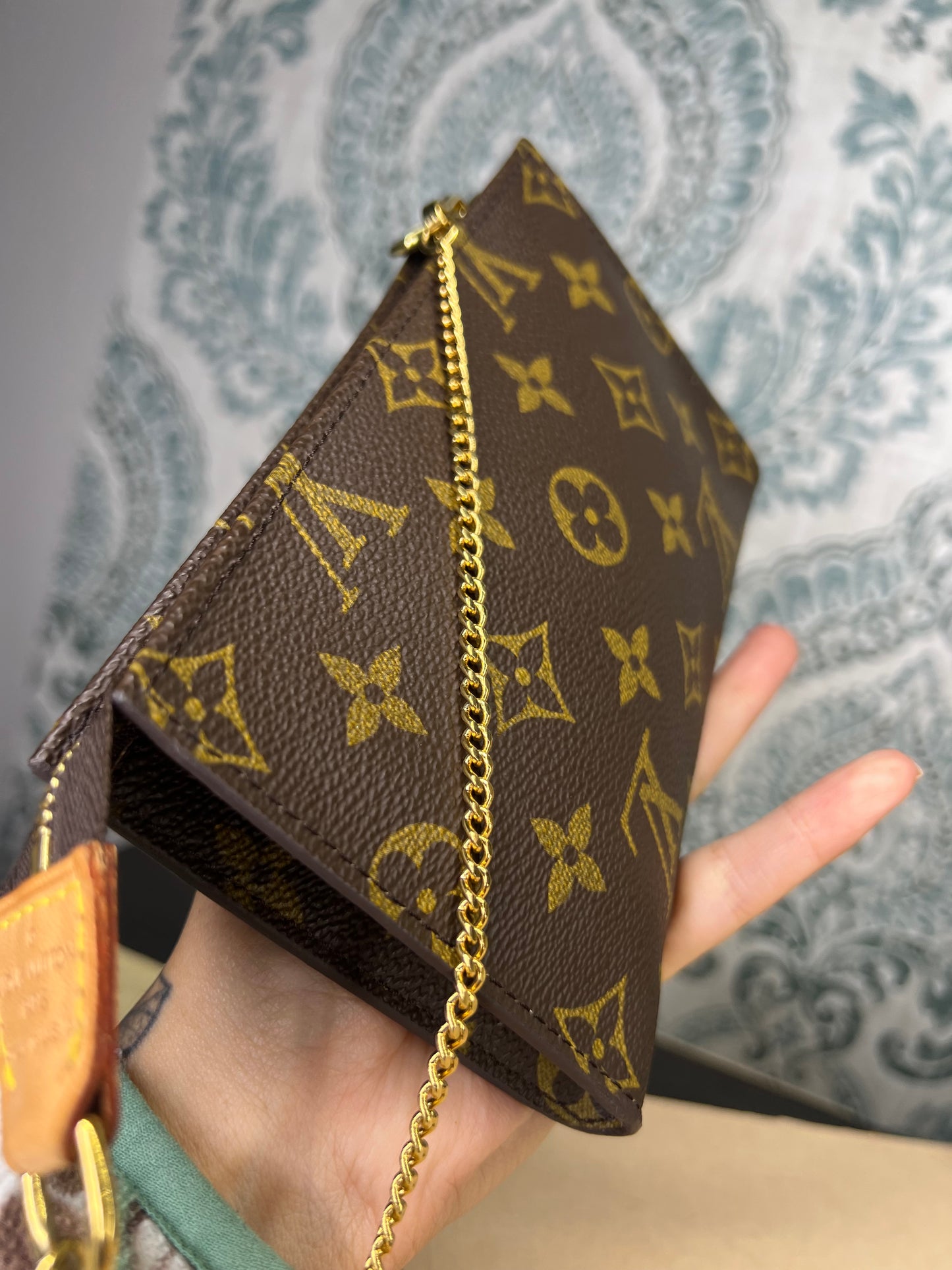 Louis Vuitton Bucket PM Pouch