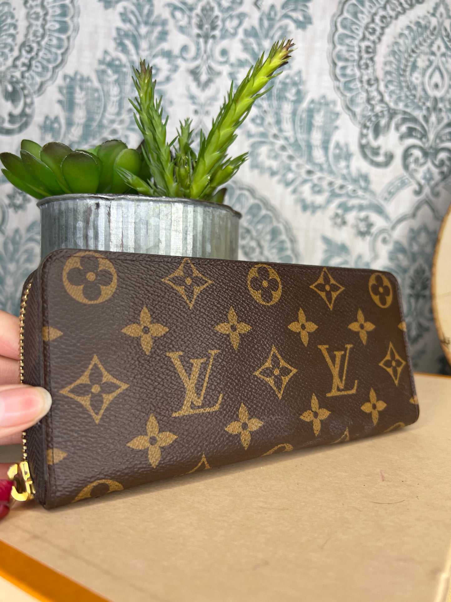 Louis Vuitton Clemence Wallet Fuschia