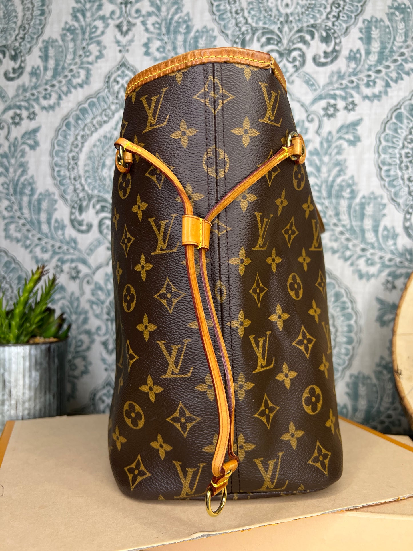 Louis Vuitton Neverfull MM Rose Ballerine