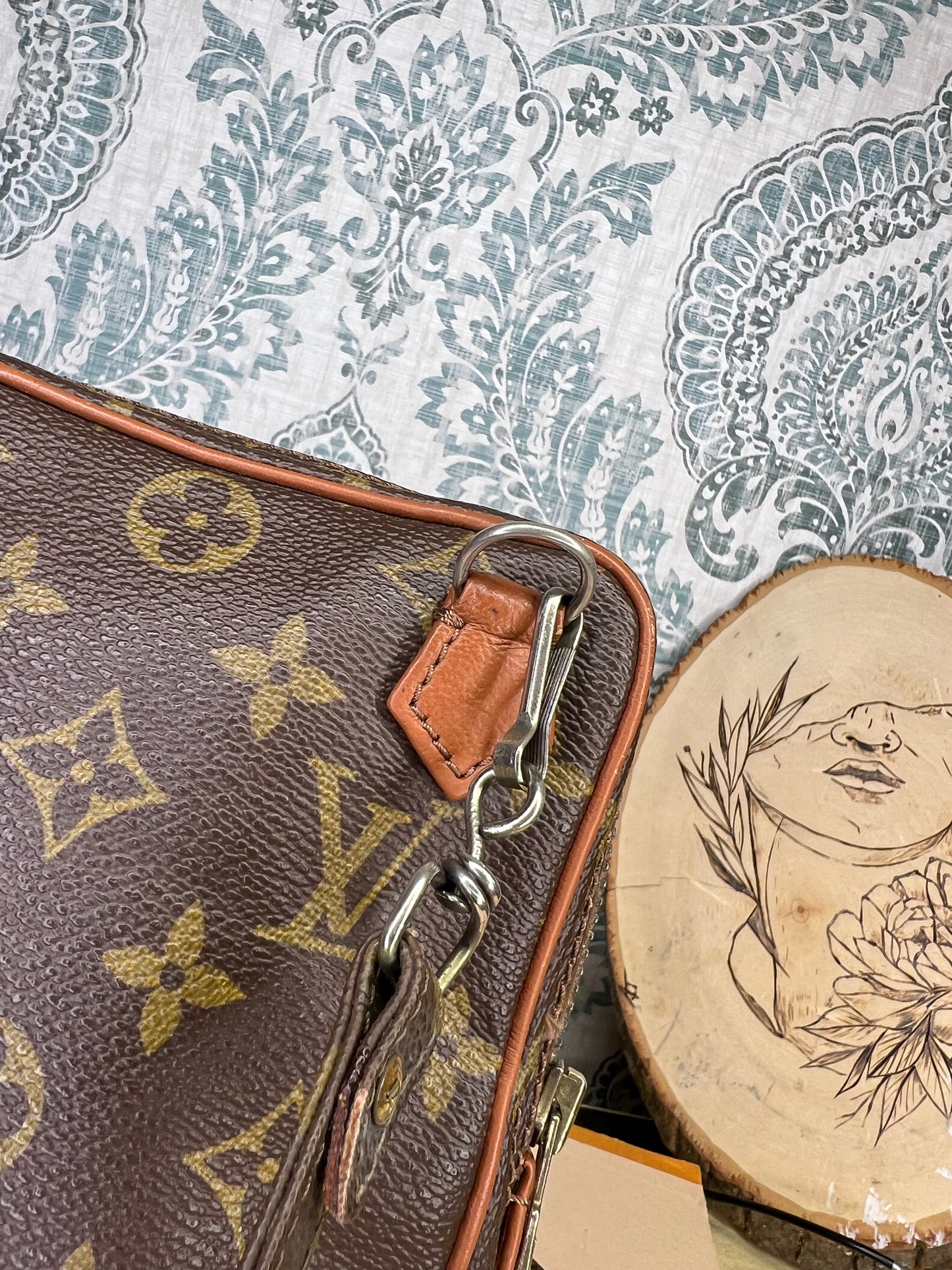 Louis Vuitton Vintage Amazone