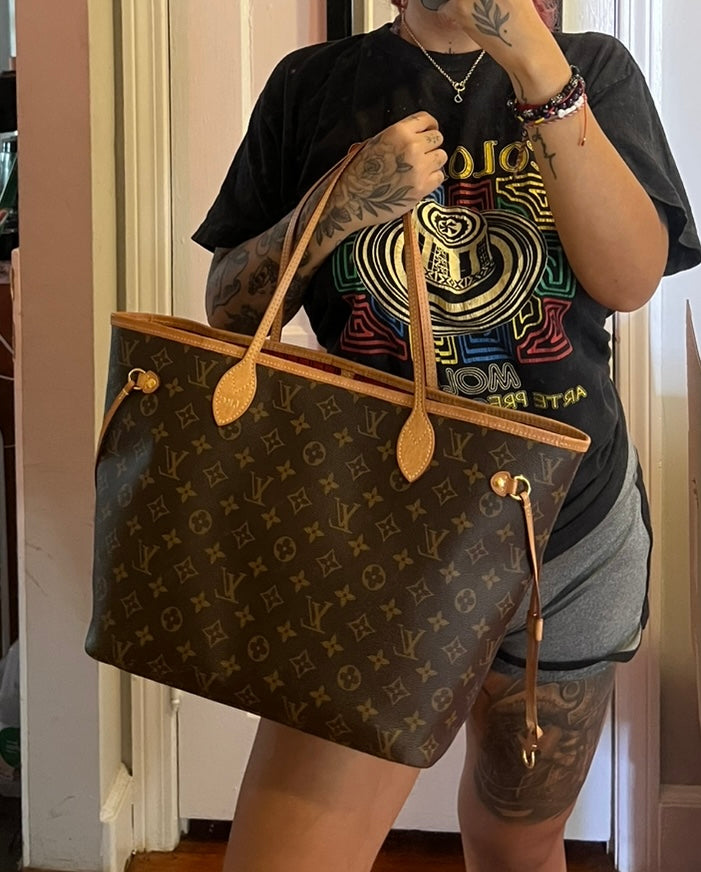 Neverfull MM Cherry Red