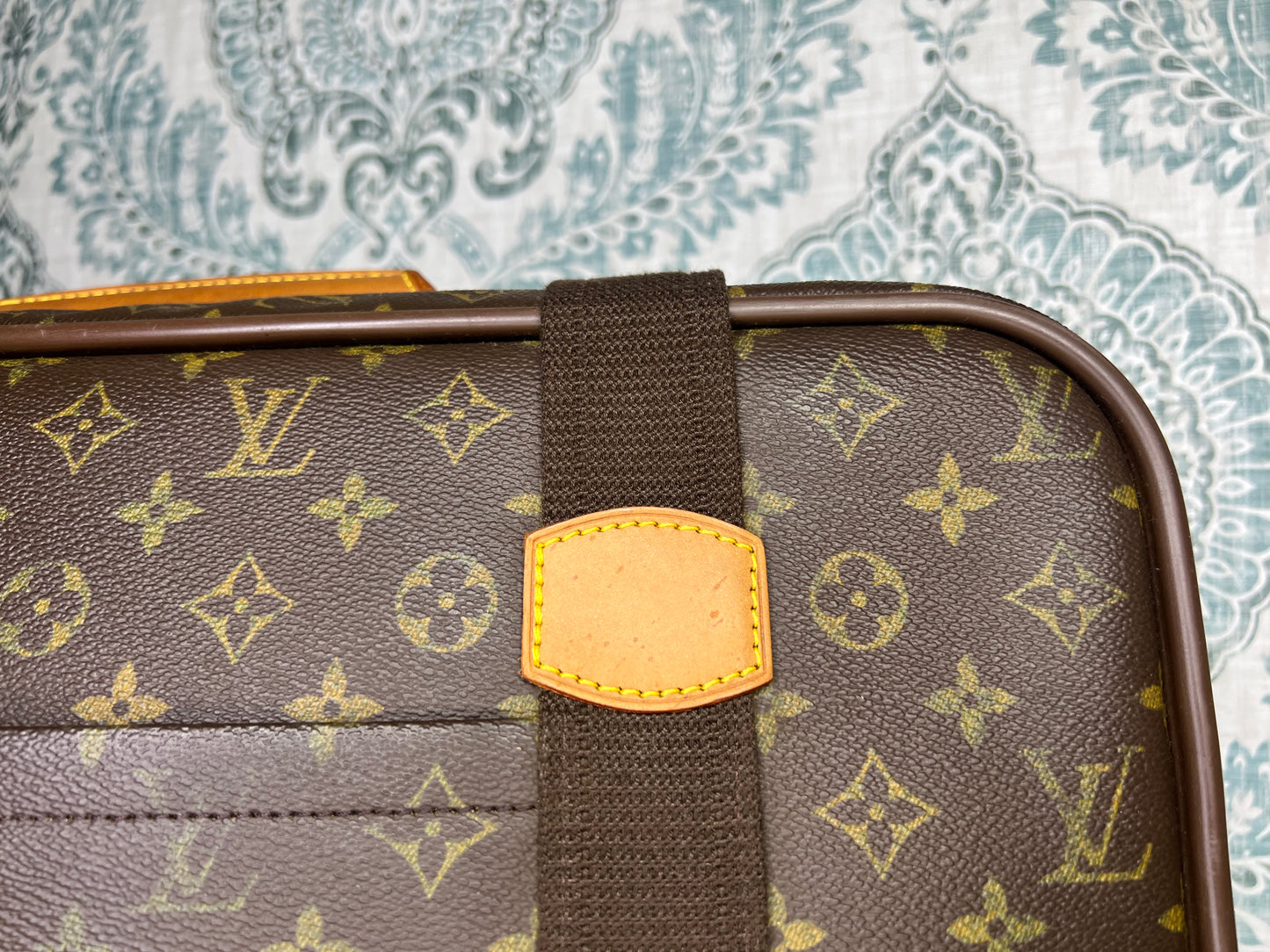 Satellite 53 Suit Case