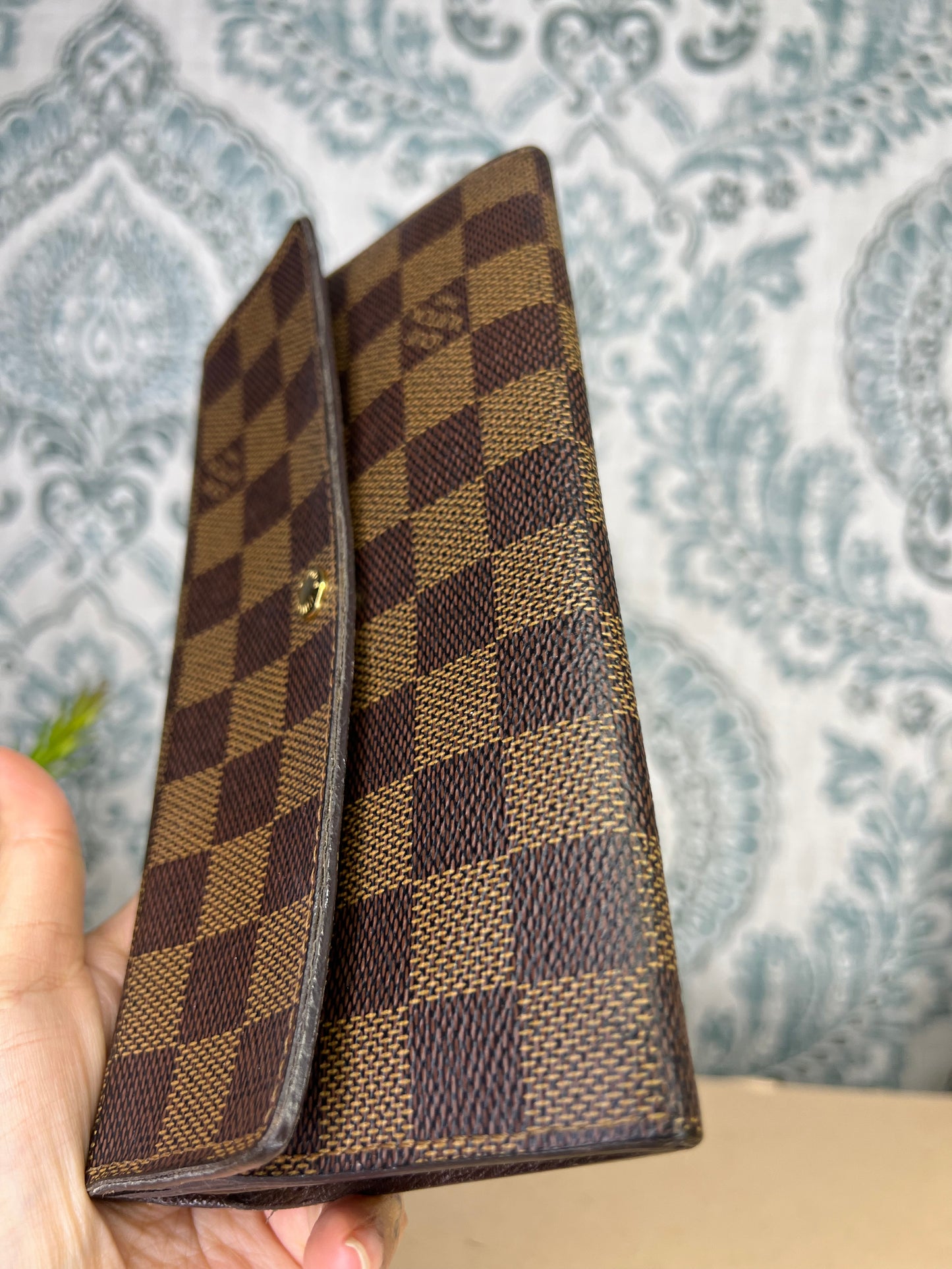 Louis Vuitton Sarah Damier Ebene Wallet
