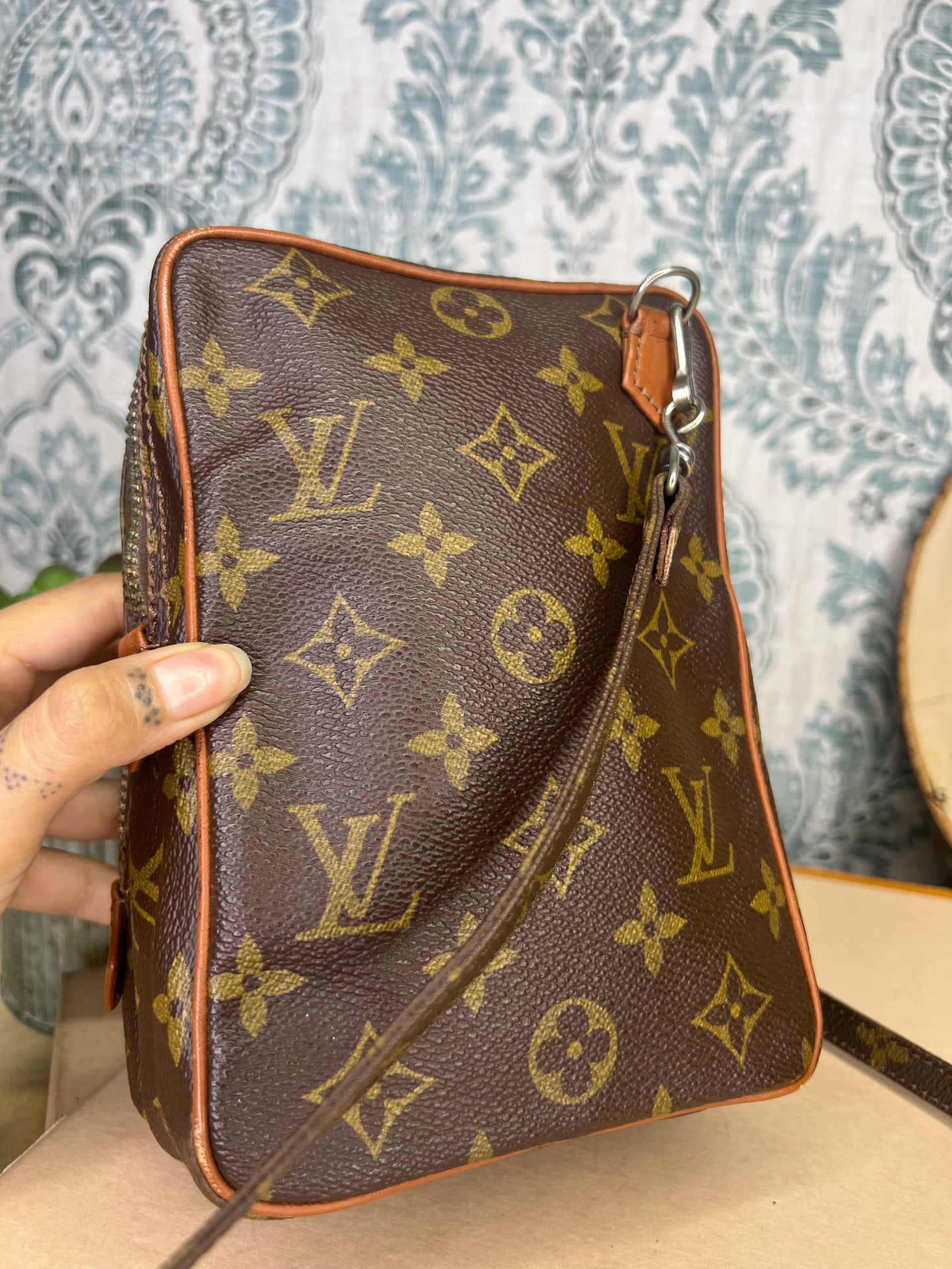 Louis Vuitton Vintage Amazone