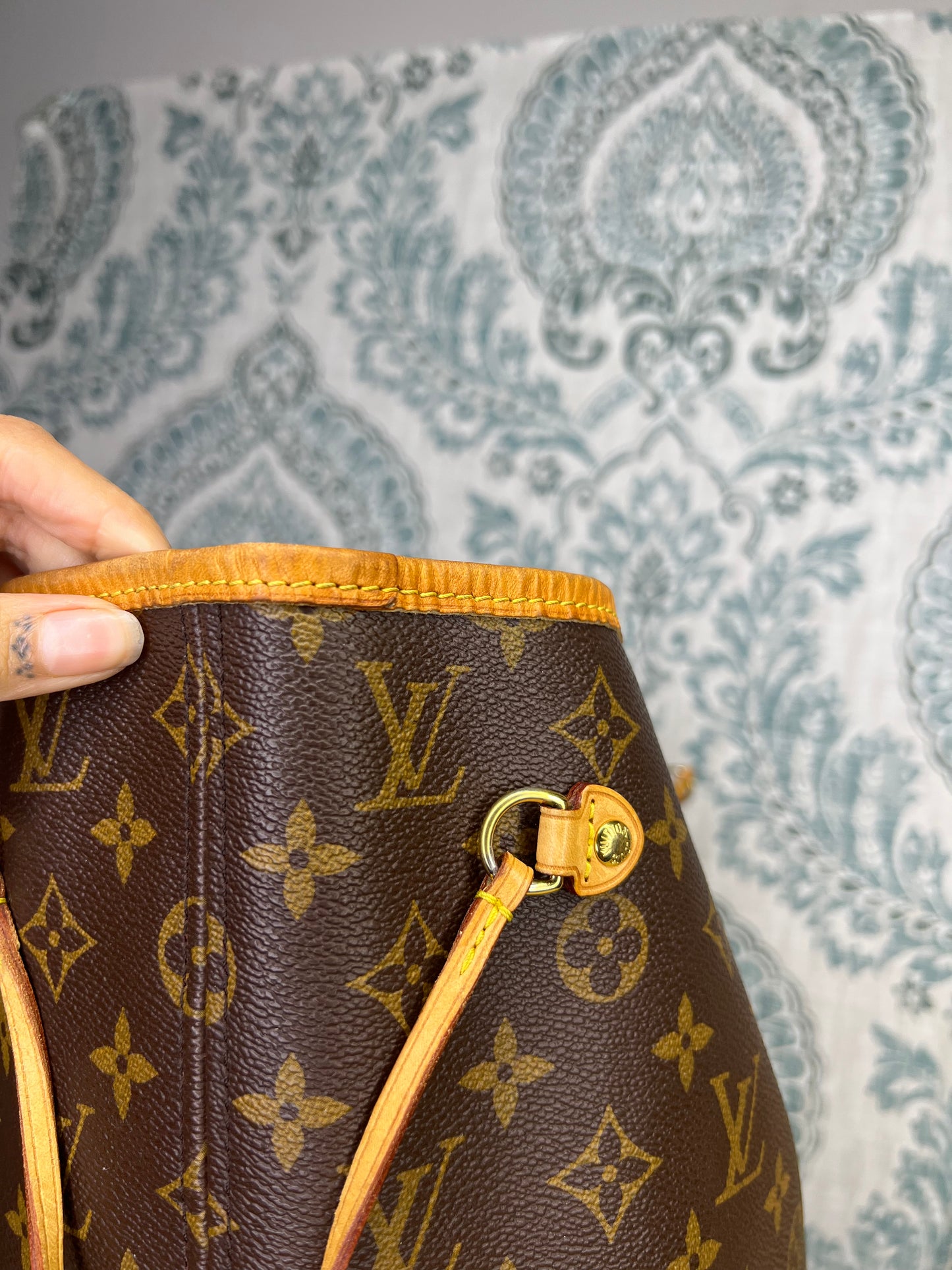 Louis Vuitton Neverfull Pivoine