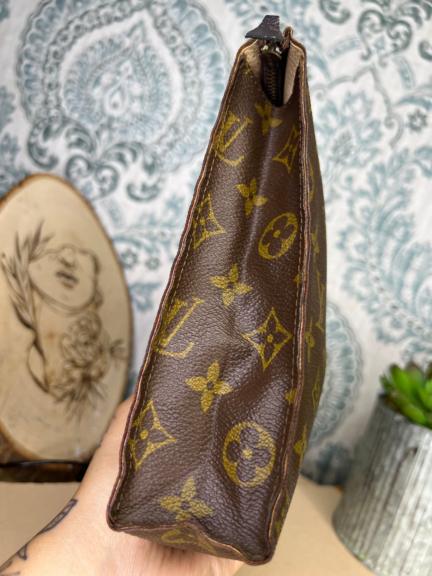 Monogram Toiletry 26
