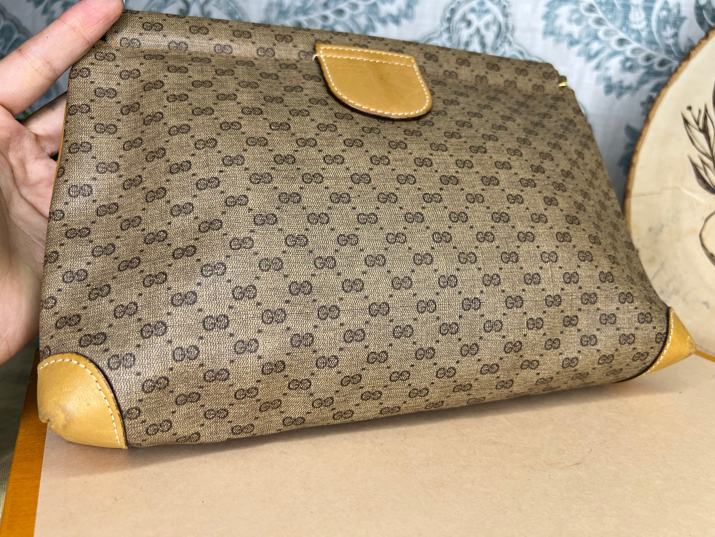 Micro Gucci Tan Vintage Crossbody