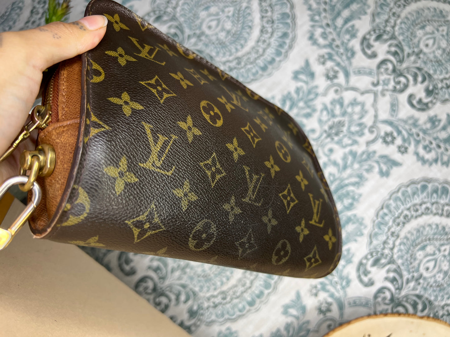Louis Vuitton Orsay Clutch