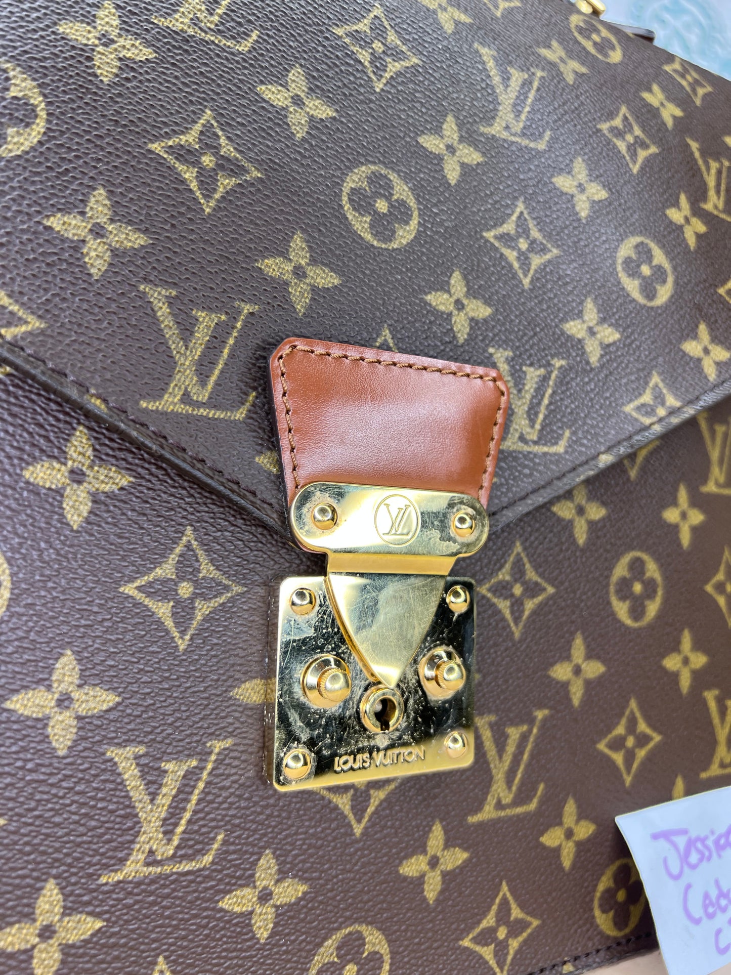 Louis Vuitton Porte Documents Bandouliere