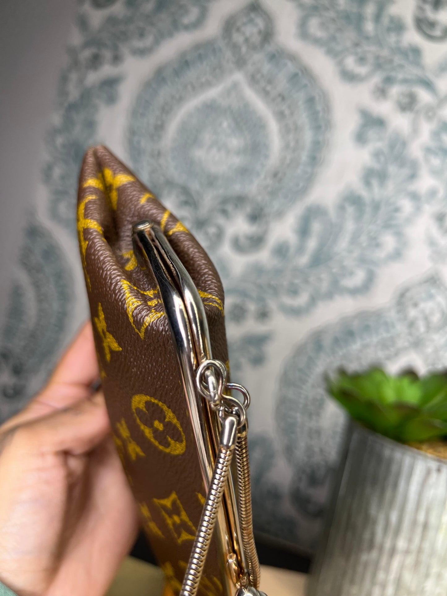 Louis Vuitton French Company Kisslock Pouch