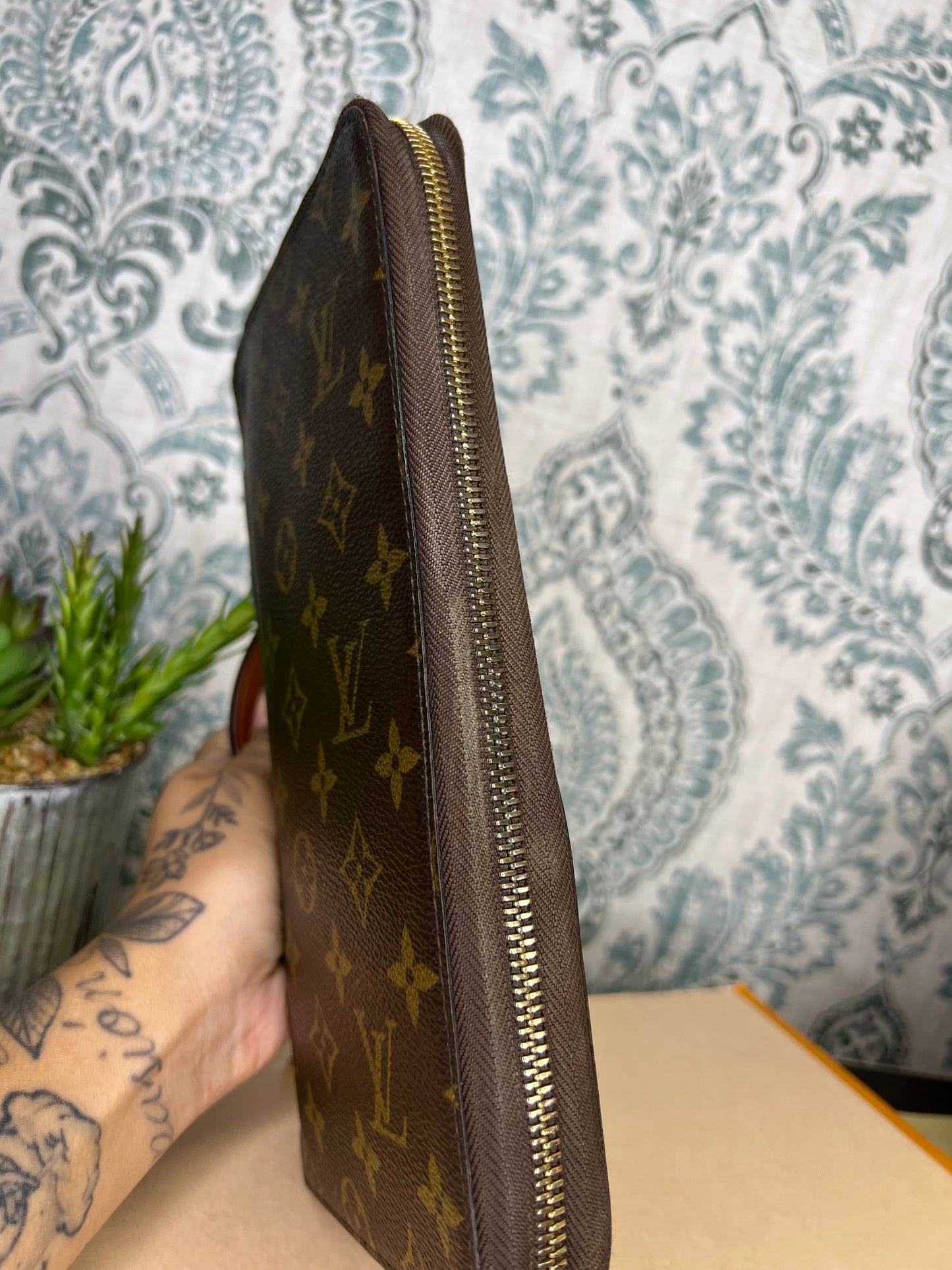 Escapade Travel Organizer