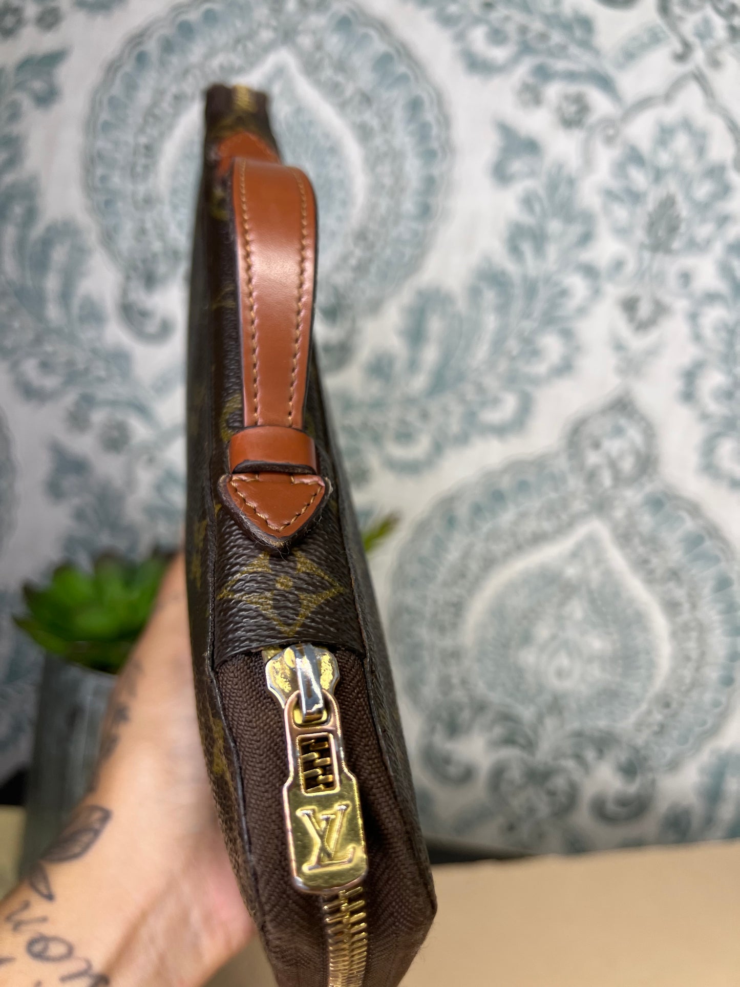 Escapade Travel Organizer