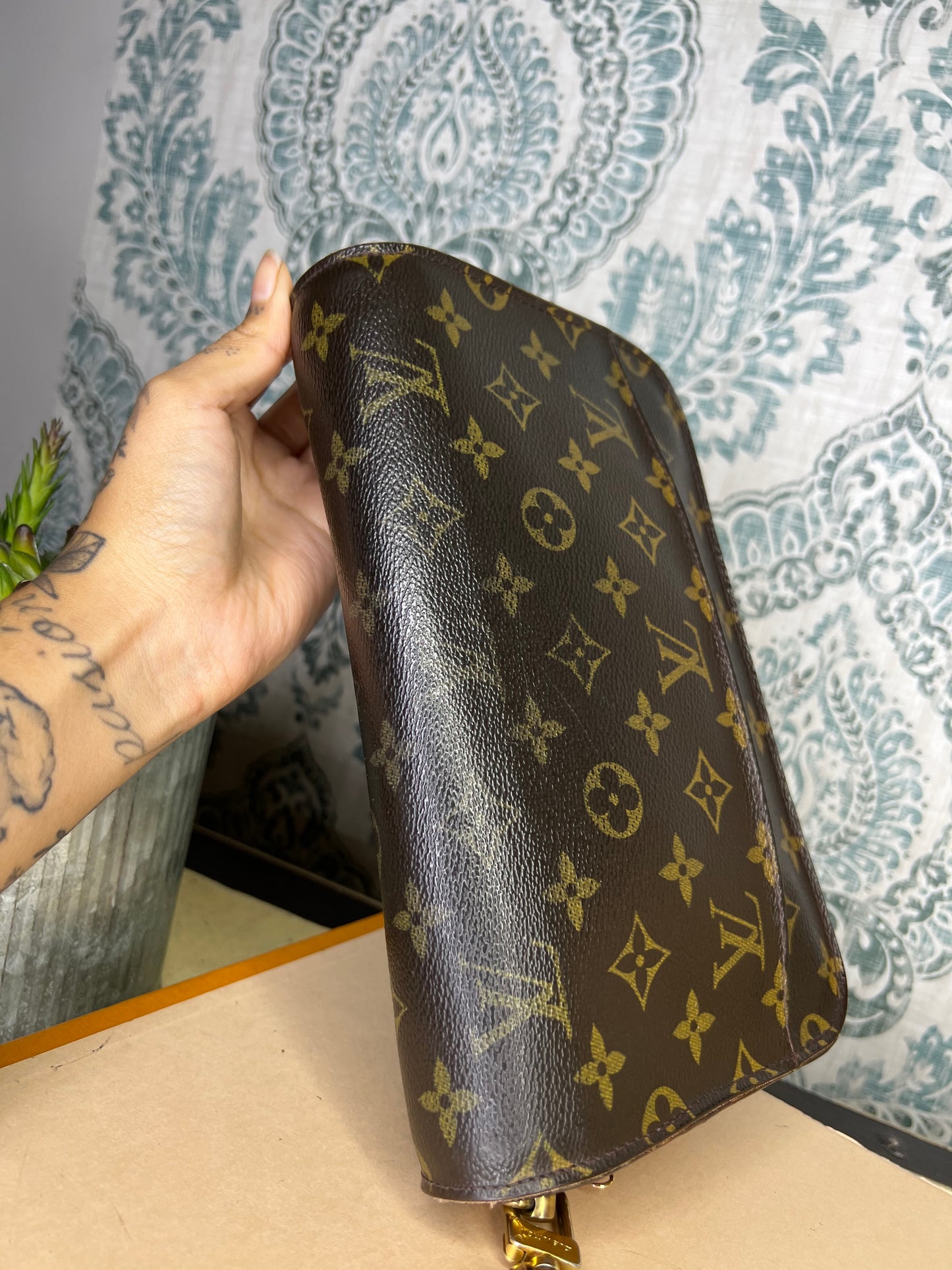 Louis Vuitton Orsay Clutch