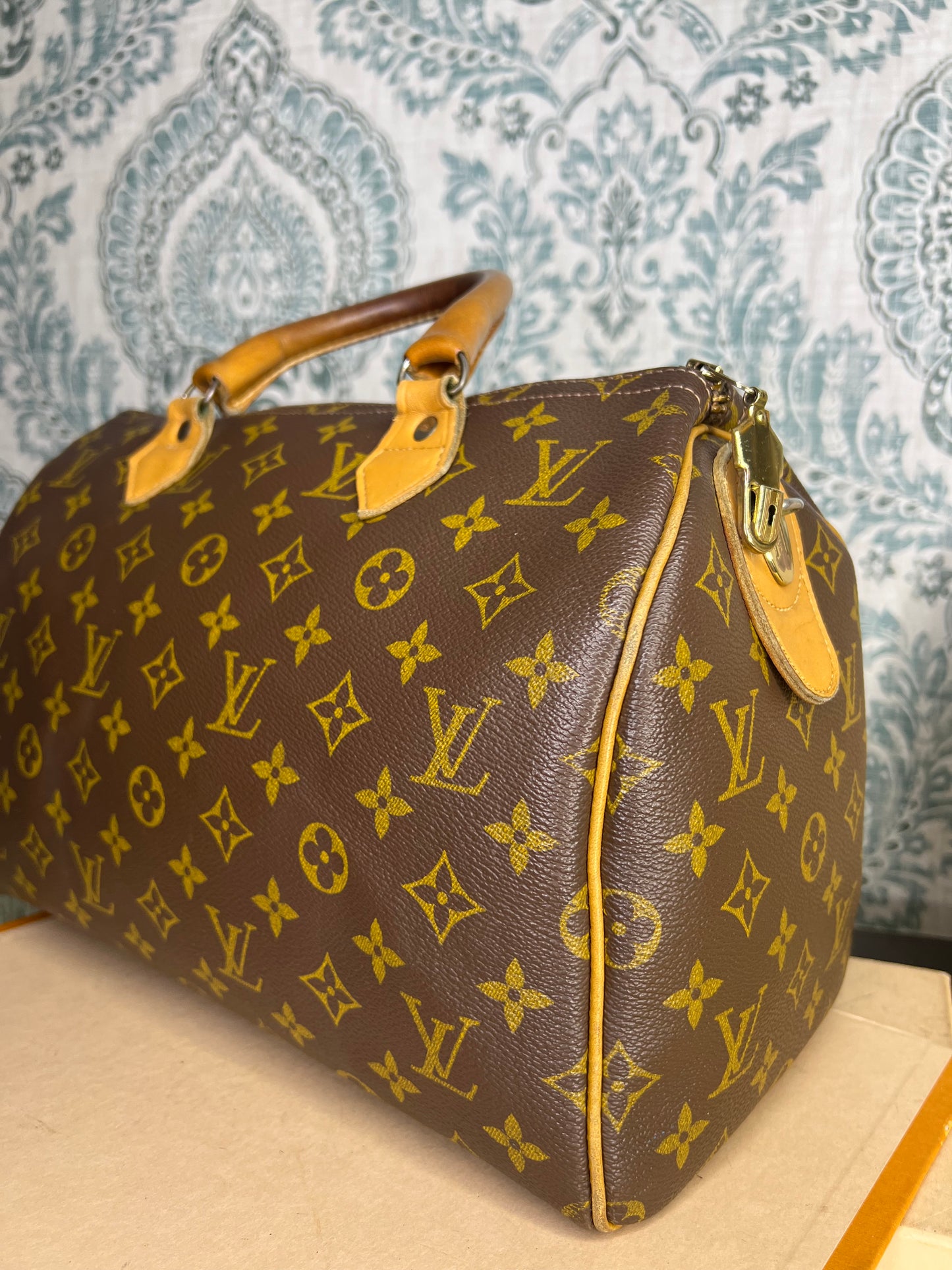 Louis Vuitton French Company Speedy 30
