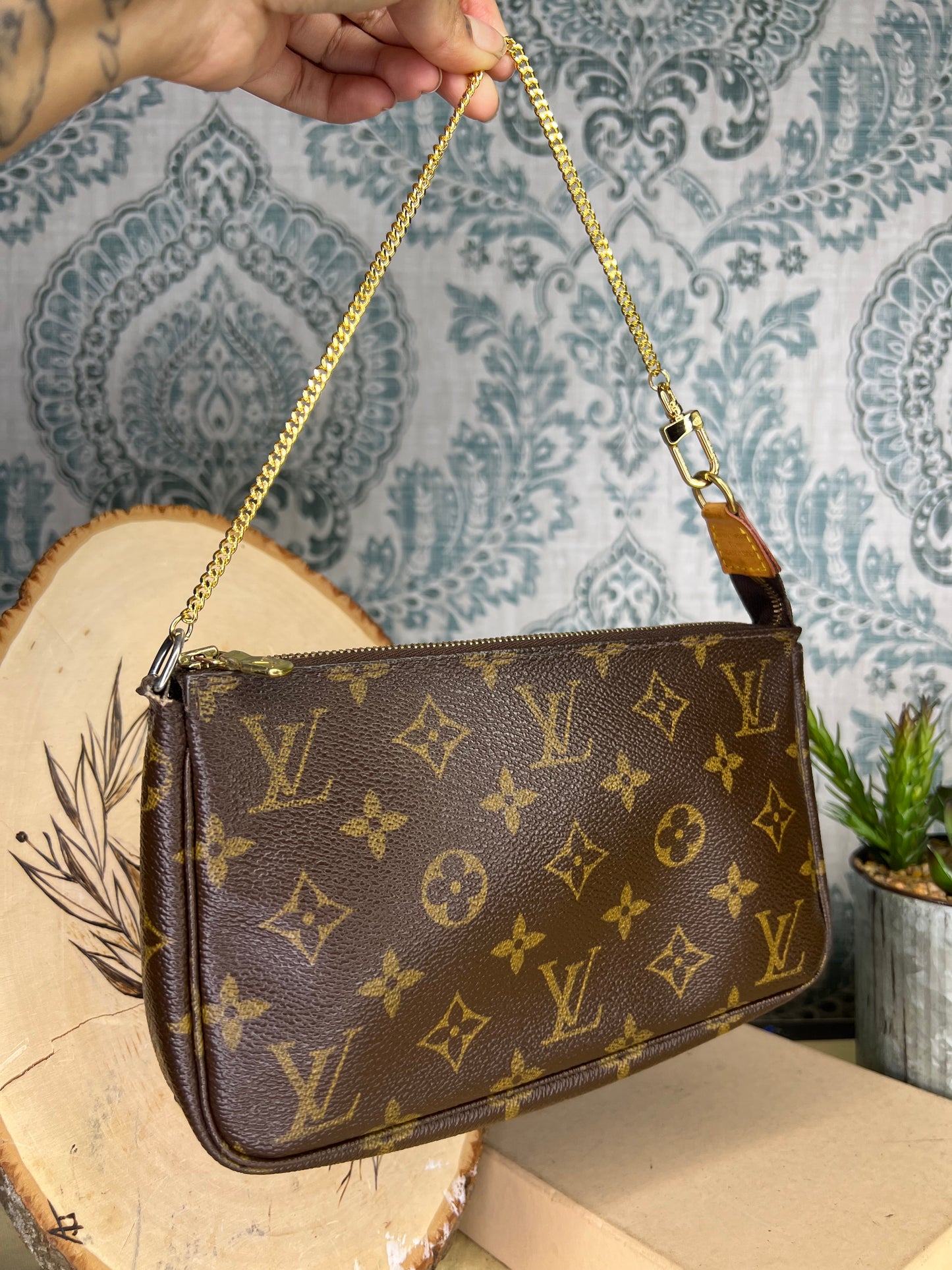 Pochette Accessories