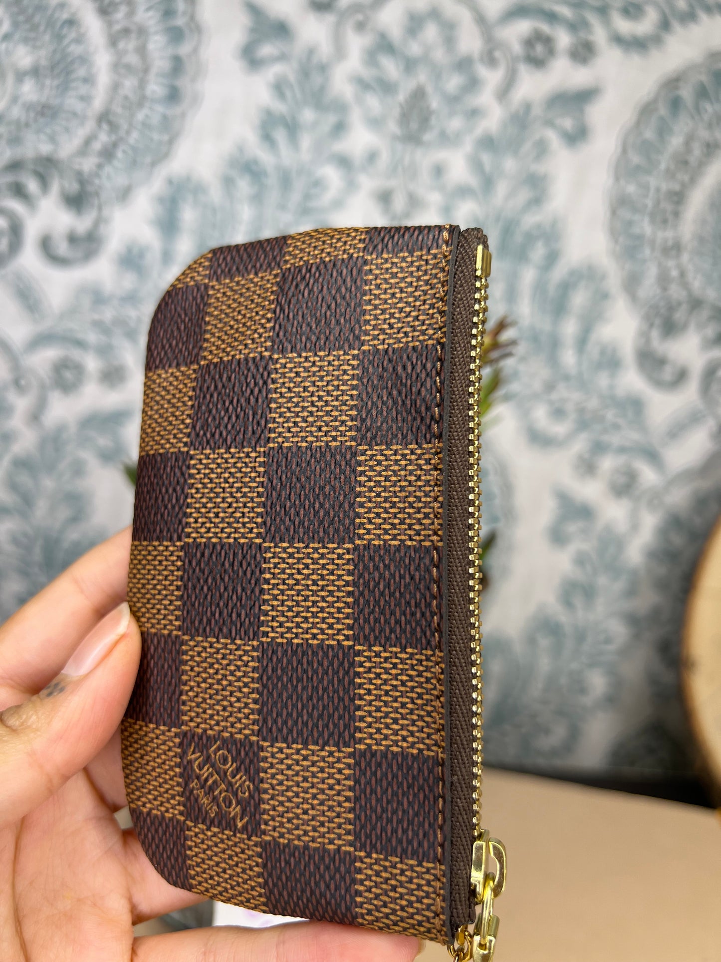 Louis Vuitton Damier Ebene Key Cles