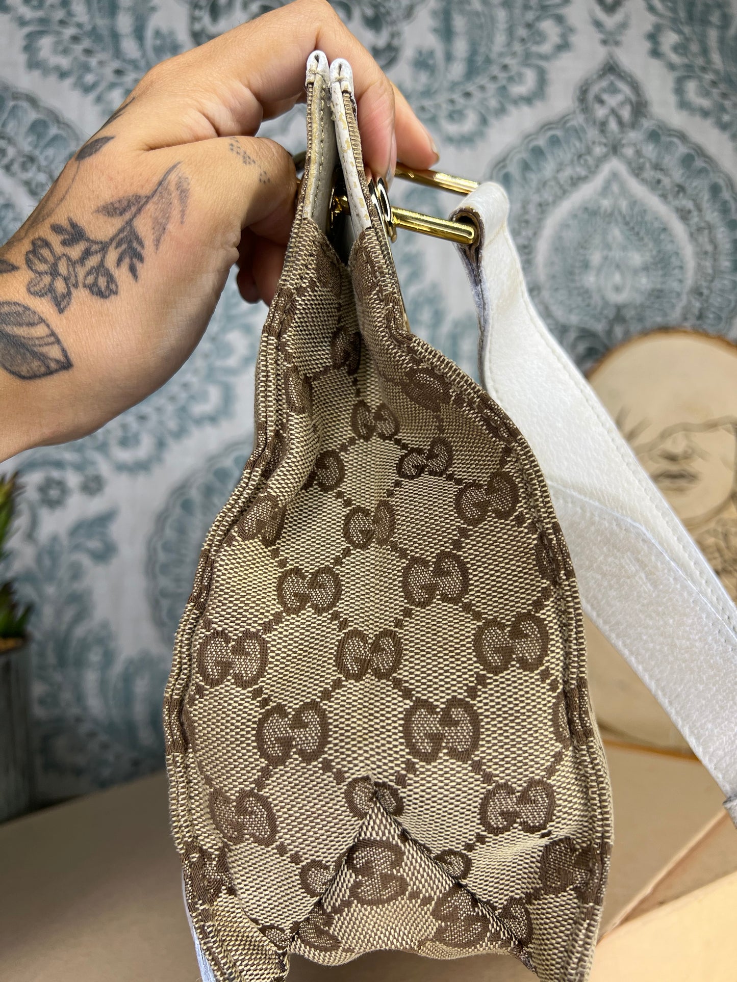Gucci Eclipse Crossbody