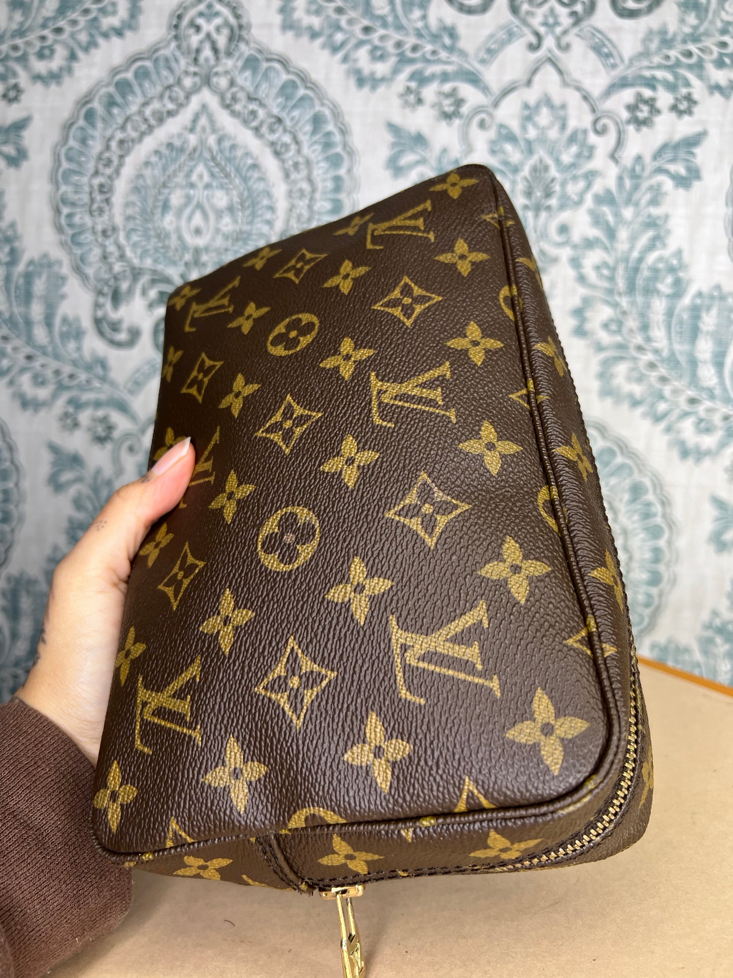 Louis Vuitton Trousse 23