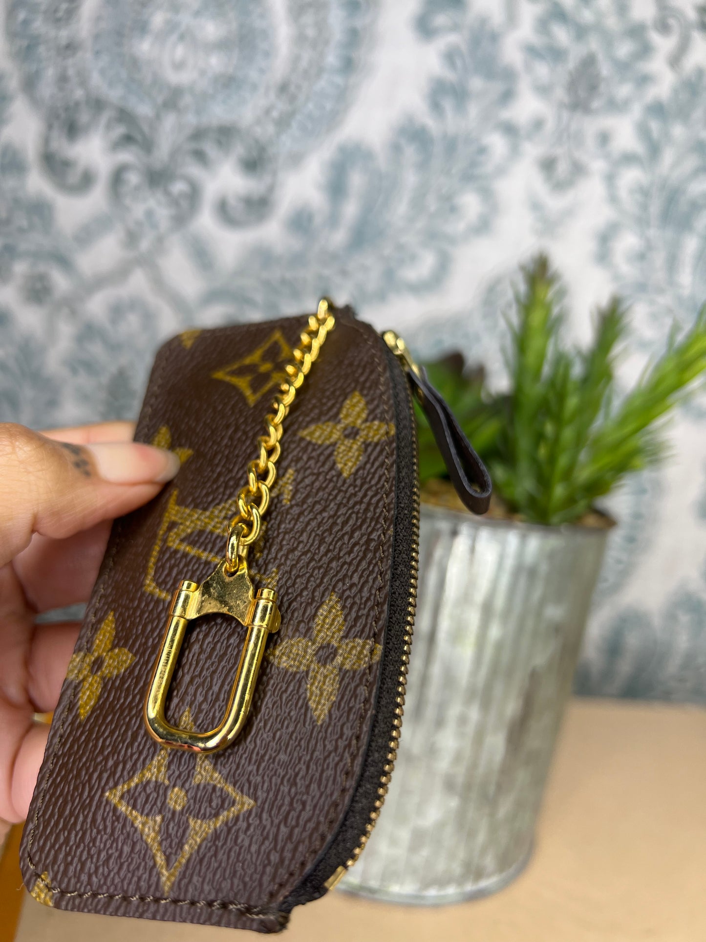 Louis Vuitton Monogram Vintage Key Cles