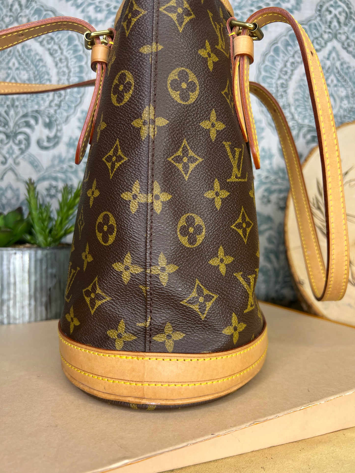Louis Vuitton Bucket PM