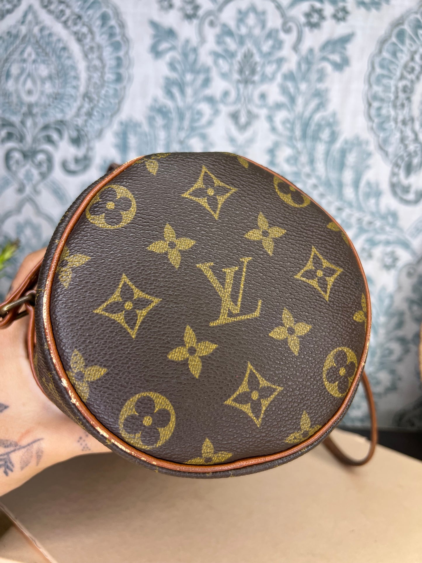 Louis Vuitton Papillon 26