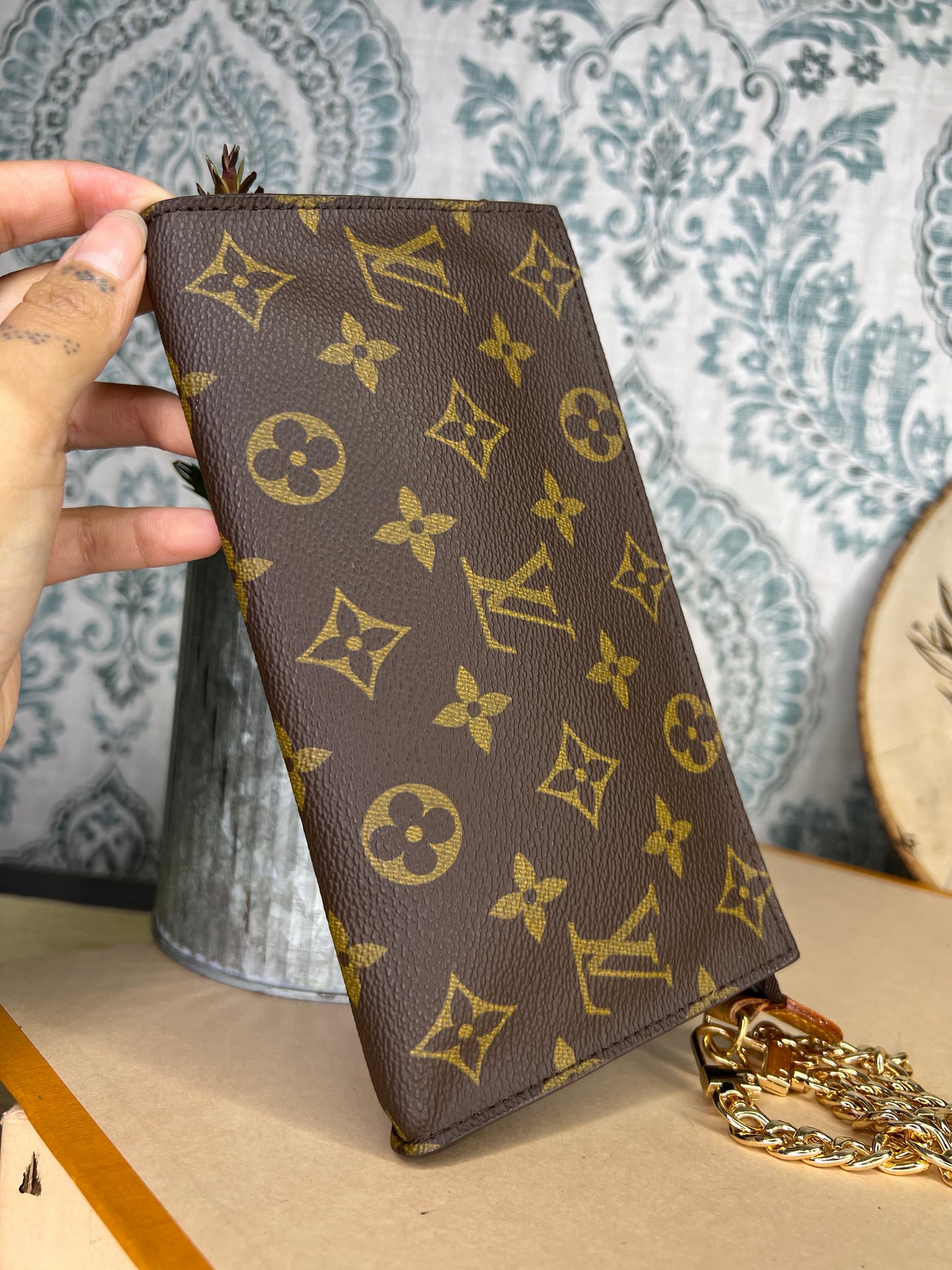 Louis Vuitton Bucket GM Pouch