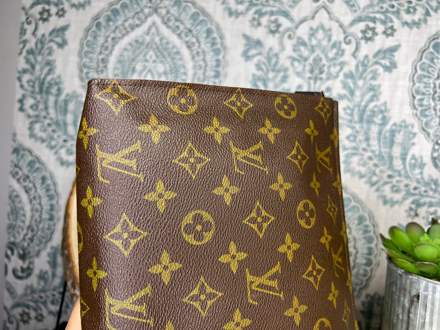 Monogram Toiletry 26