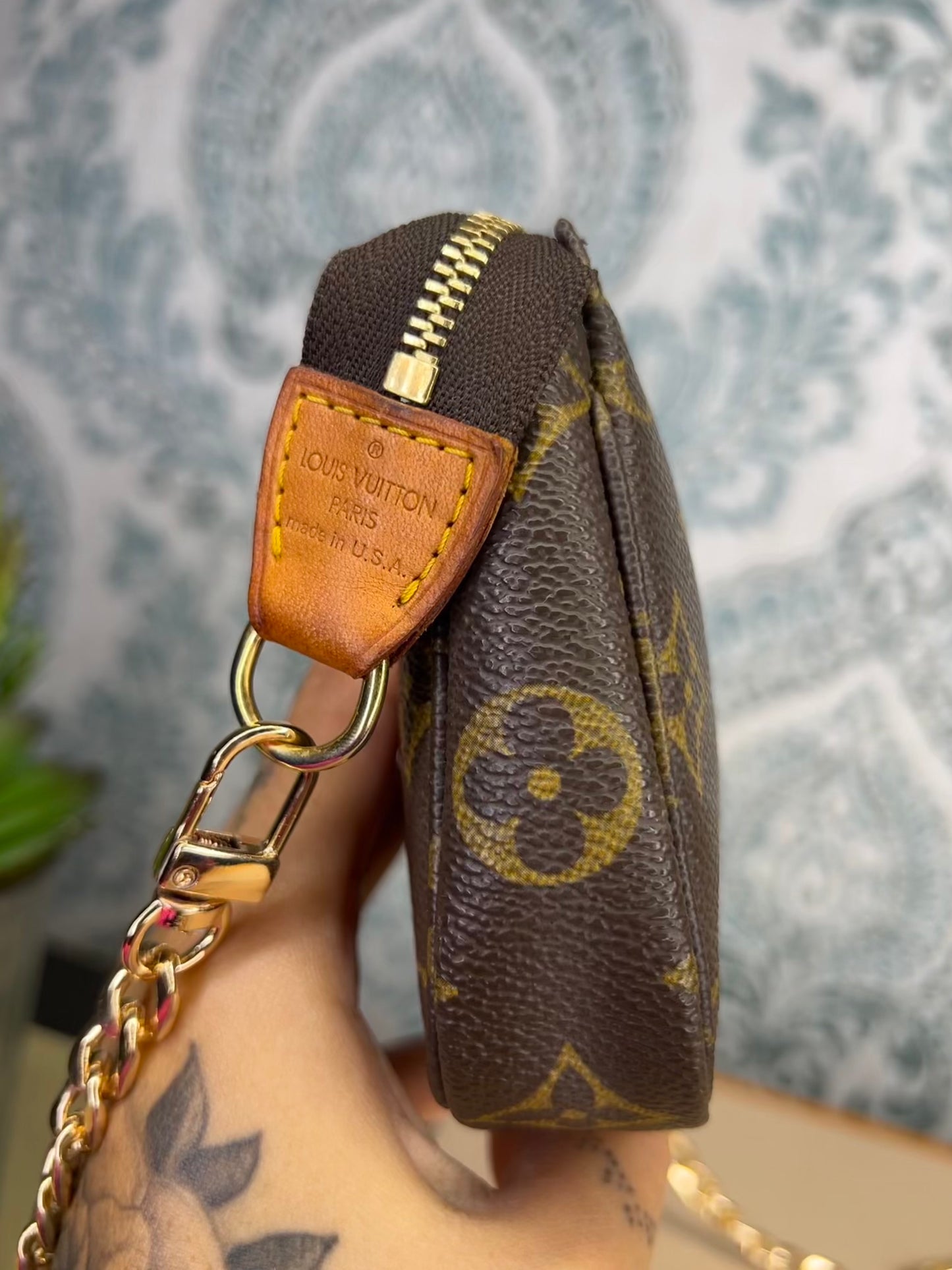Louis Vuitton Bucket Pochette #1