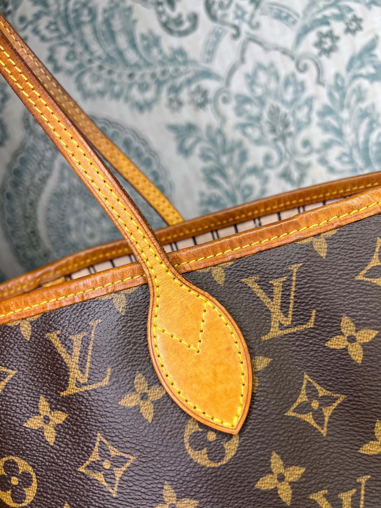 Louis Vuitton Neverfull MM Rose Ballerine