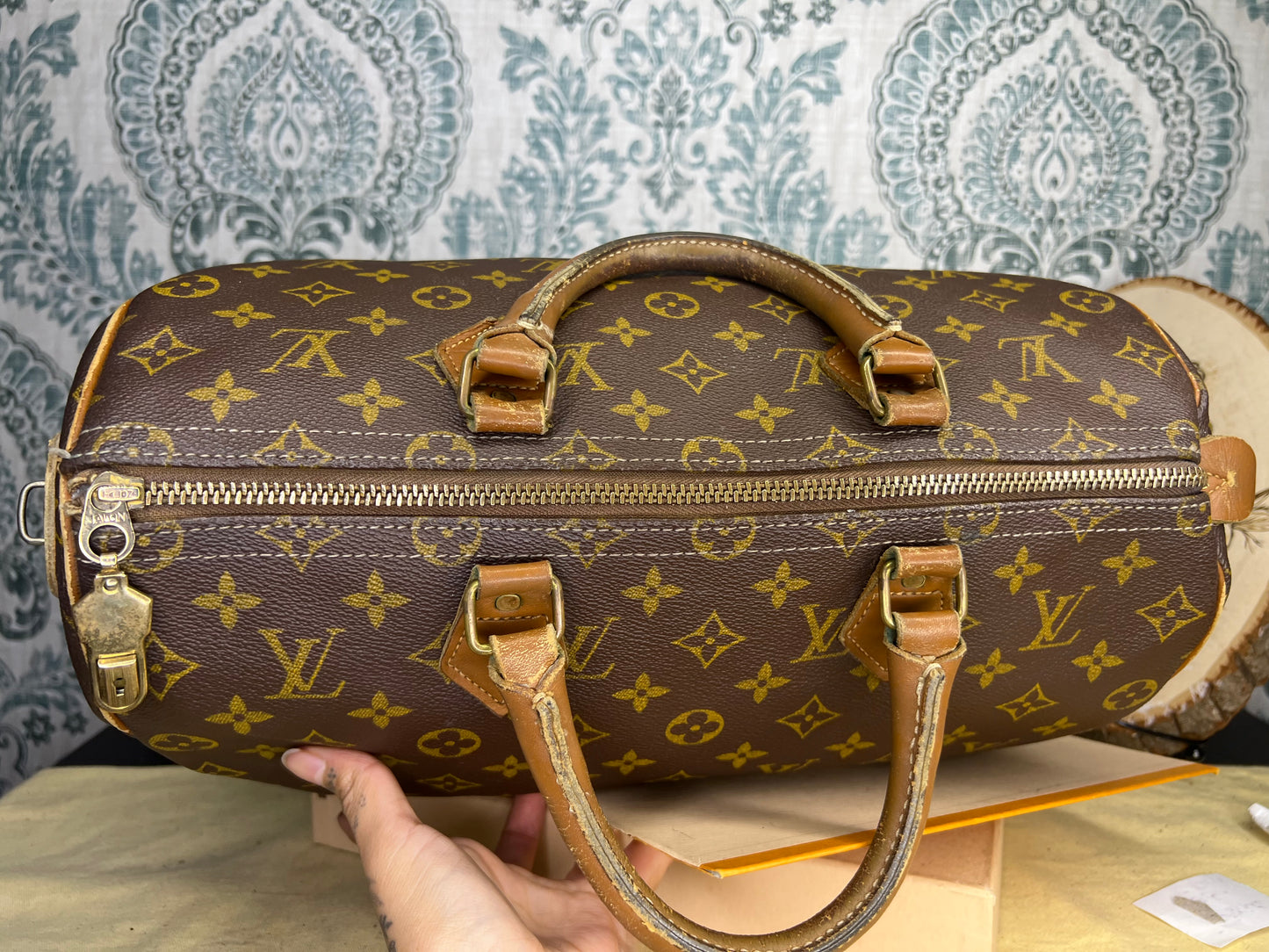 Louis Vuitton French Company 35