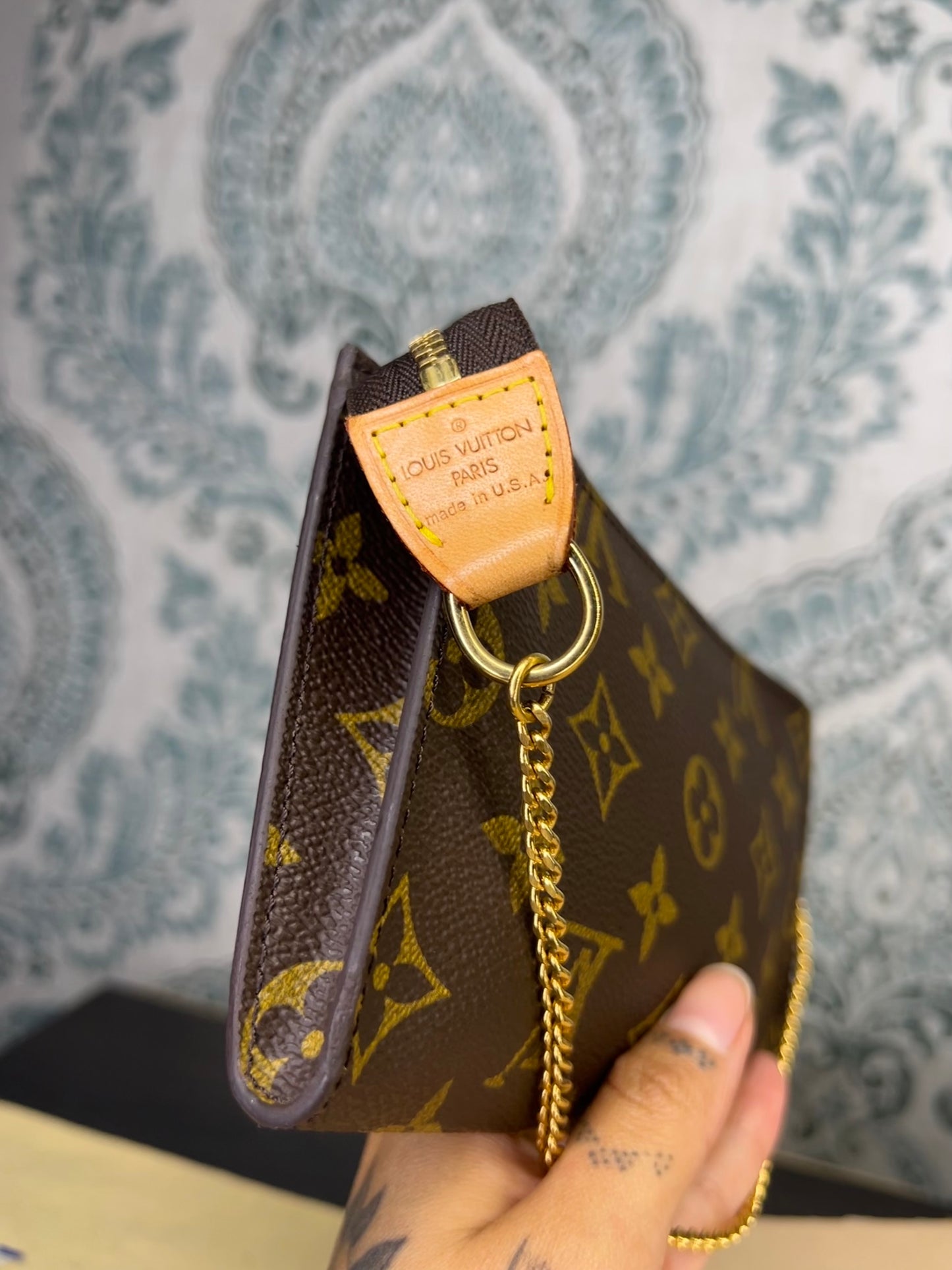 Louis Vuitton Bucket PM Pouch
