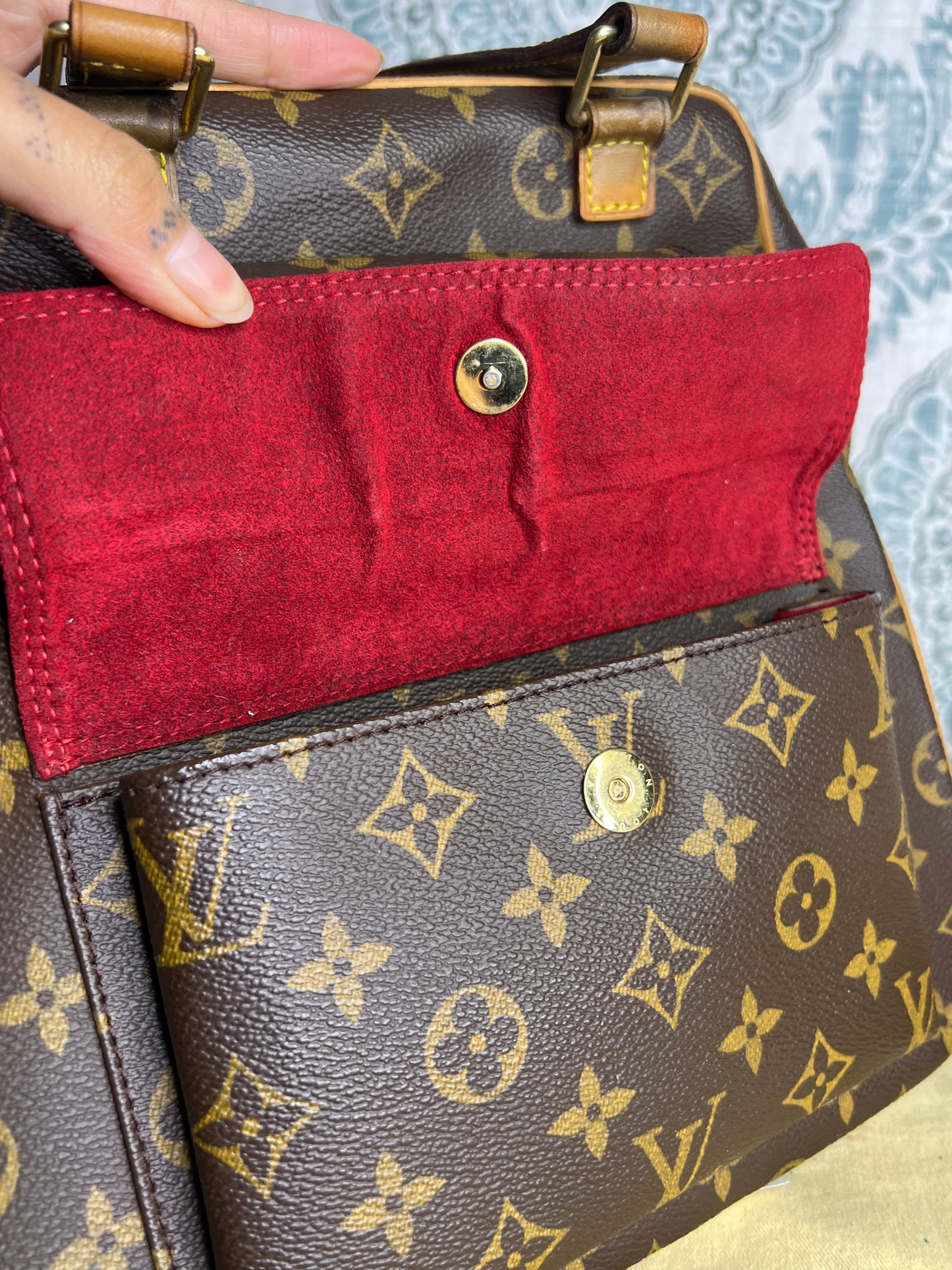 Louis Vuitton Excentri Cite Handbag