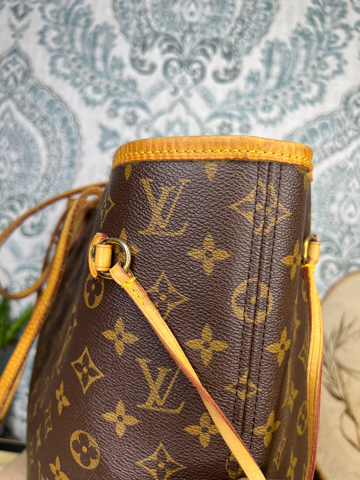 Louis Vuitton Neverfull Pivoine
