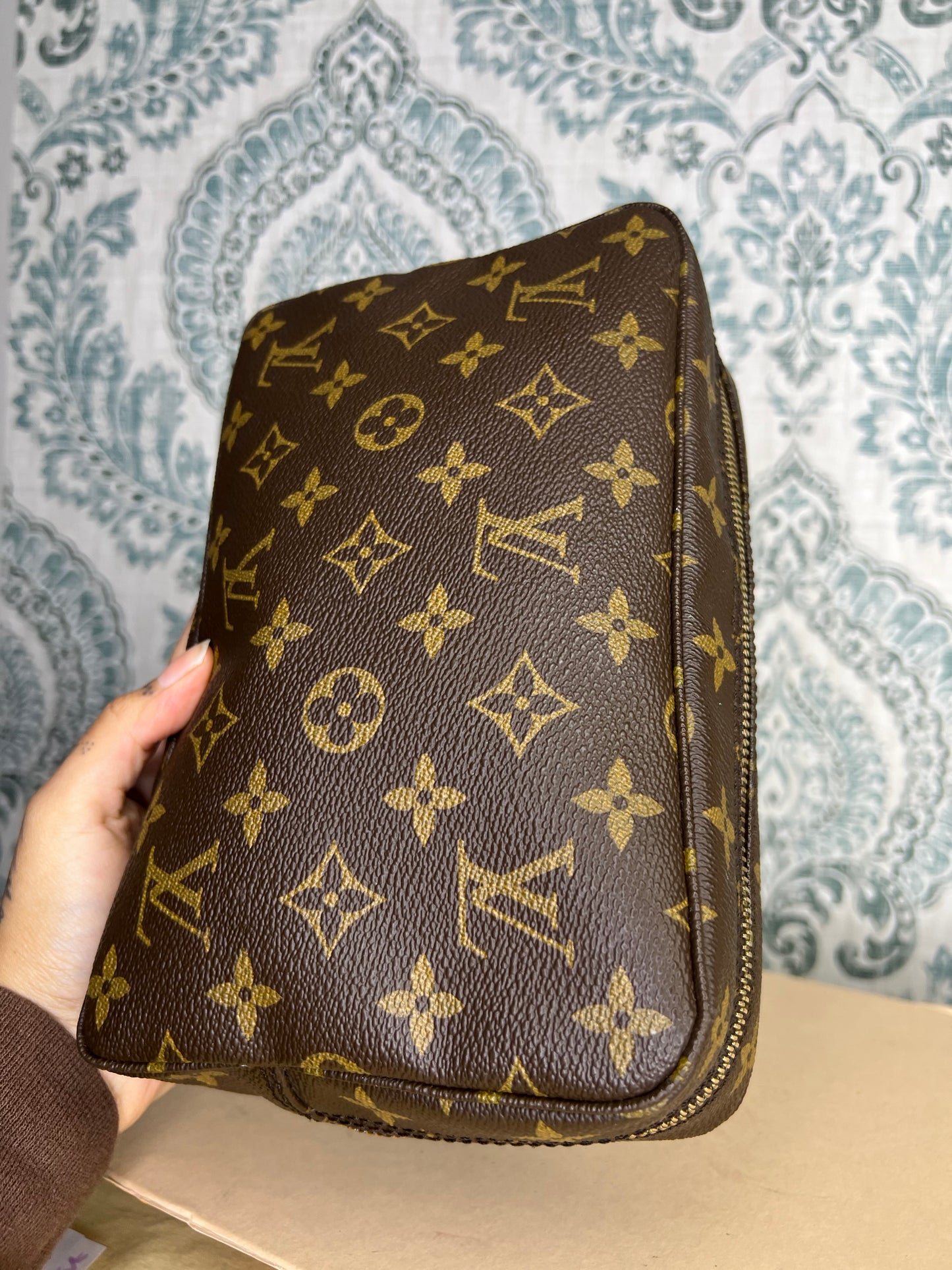 Louis Vuitton Trousse 23