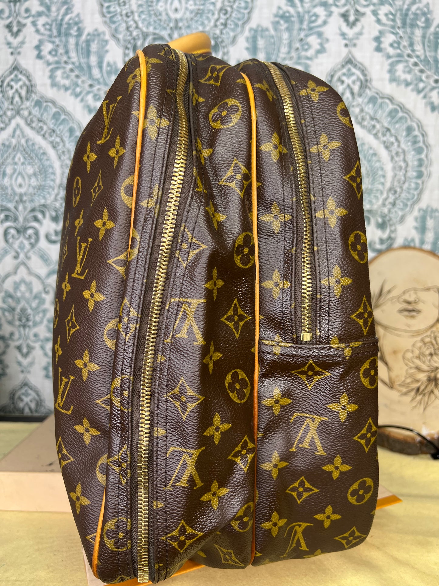 Louis Vuitton Alize 24