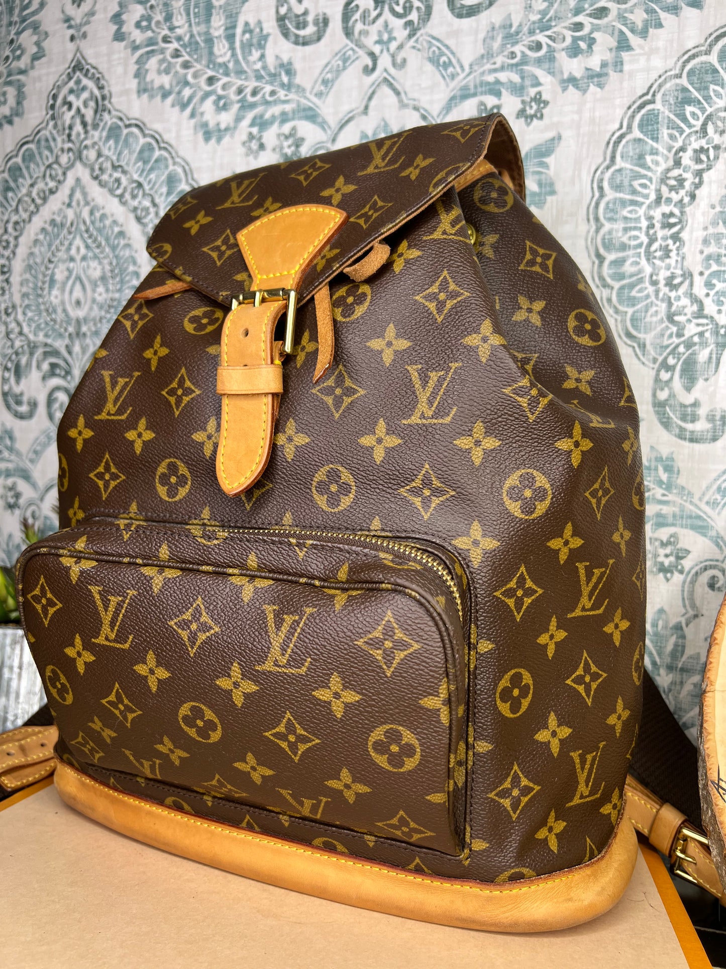Louis Vuitton Montsouris GM