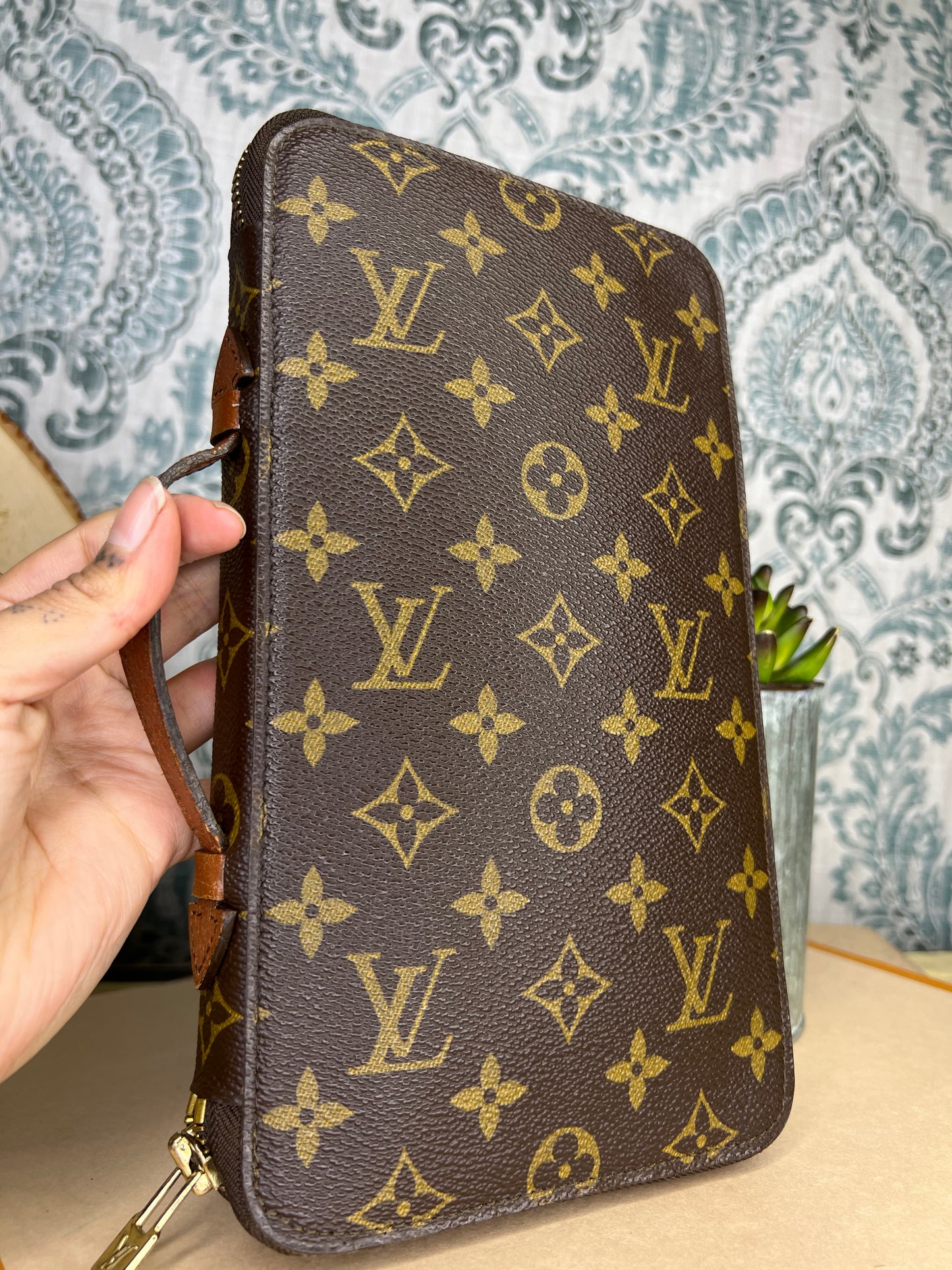 Escapade Travel Organizer Wallet